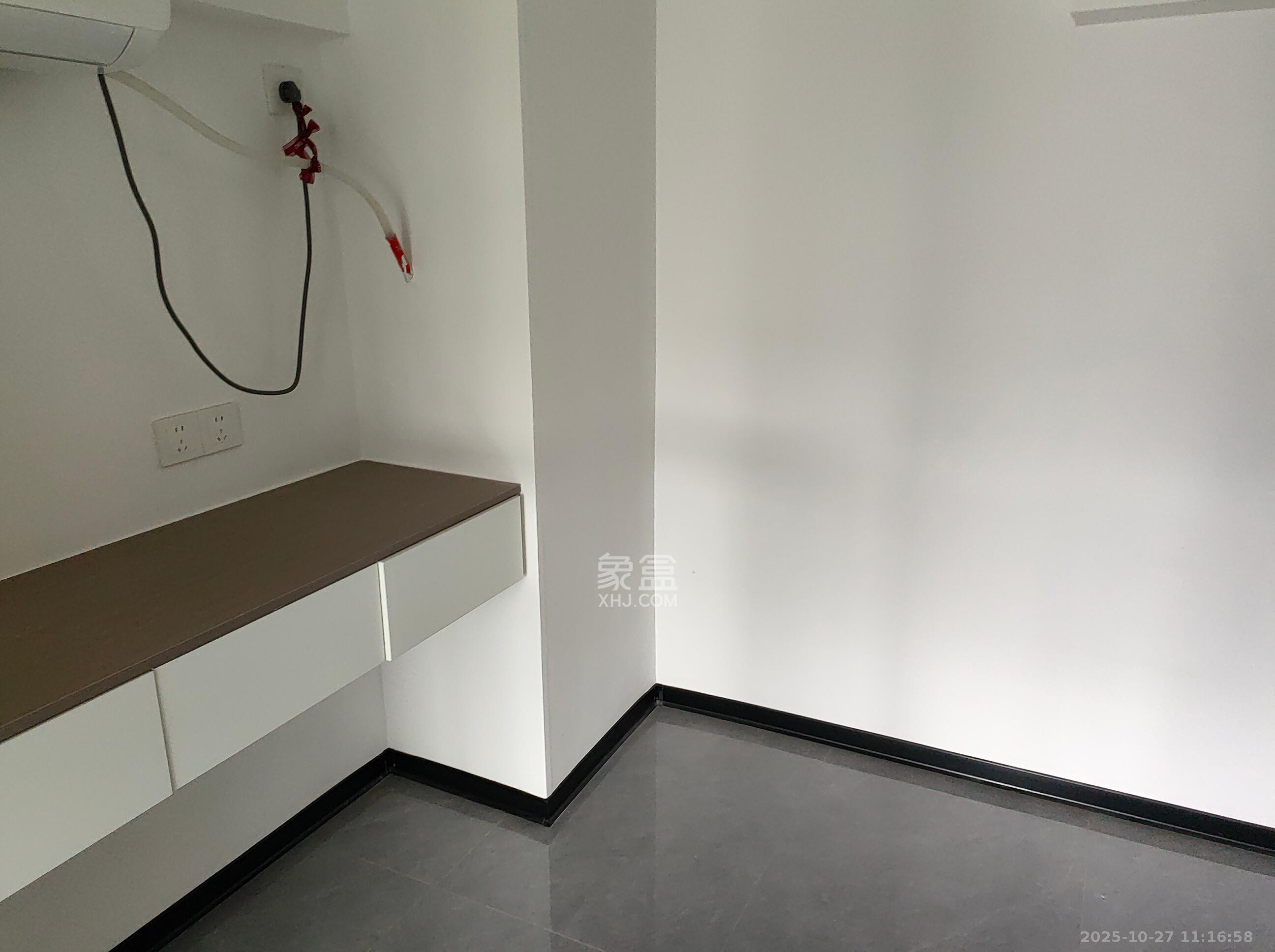 新城悦隽公园  2室1厅1卫    1880.0元/月 新城悦隽公园  2室1厅1卫    1880.0元/月室内图