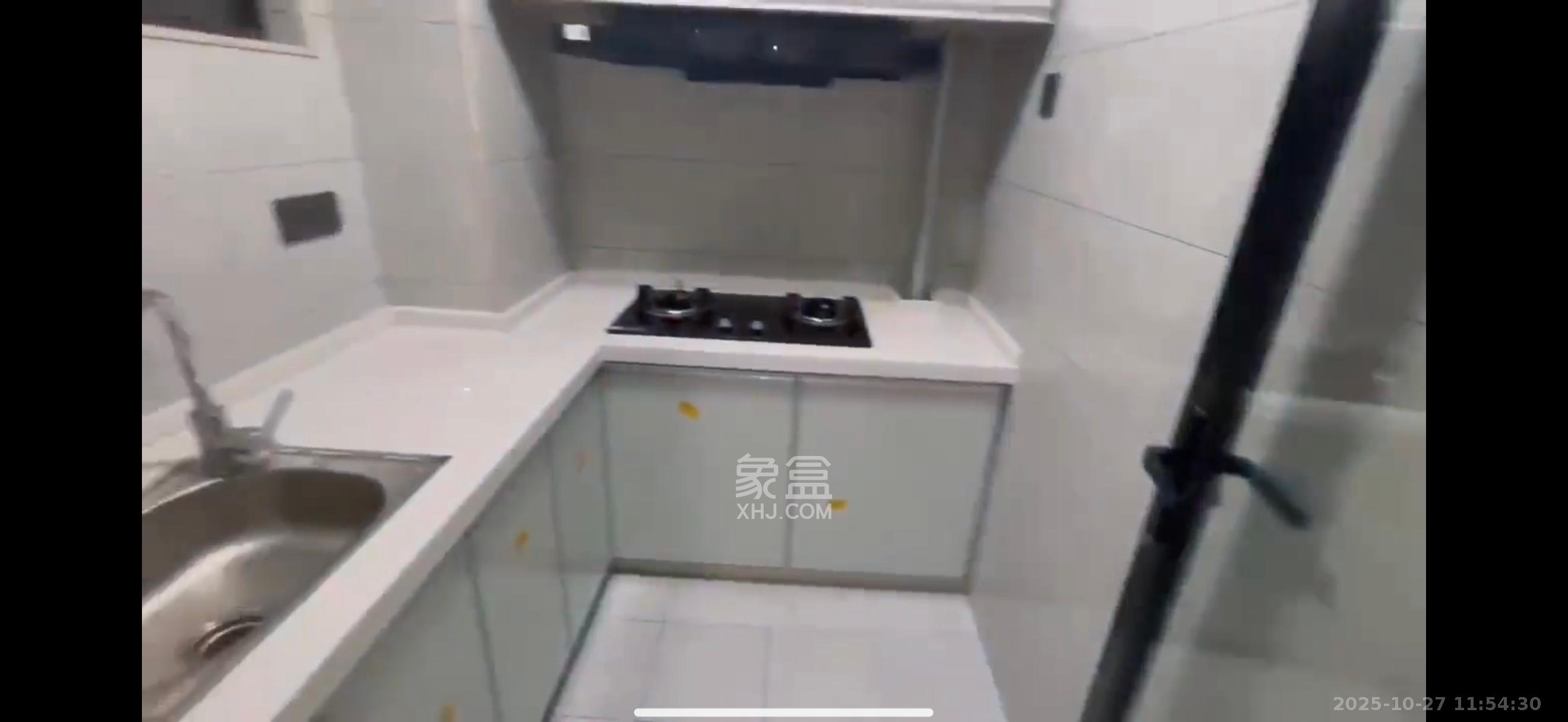 嘉雨兴园  1室1厅1卫    1800.0元/月室内图1