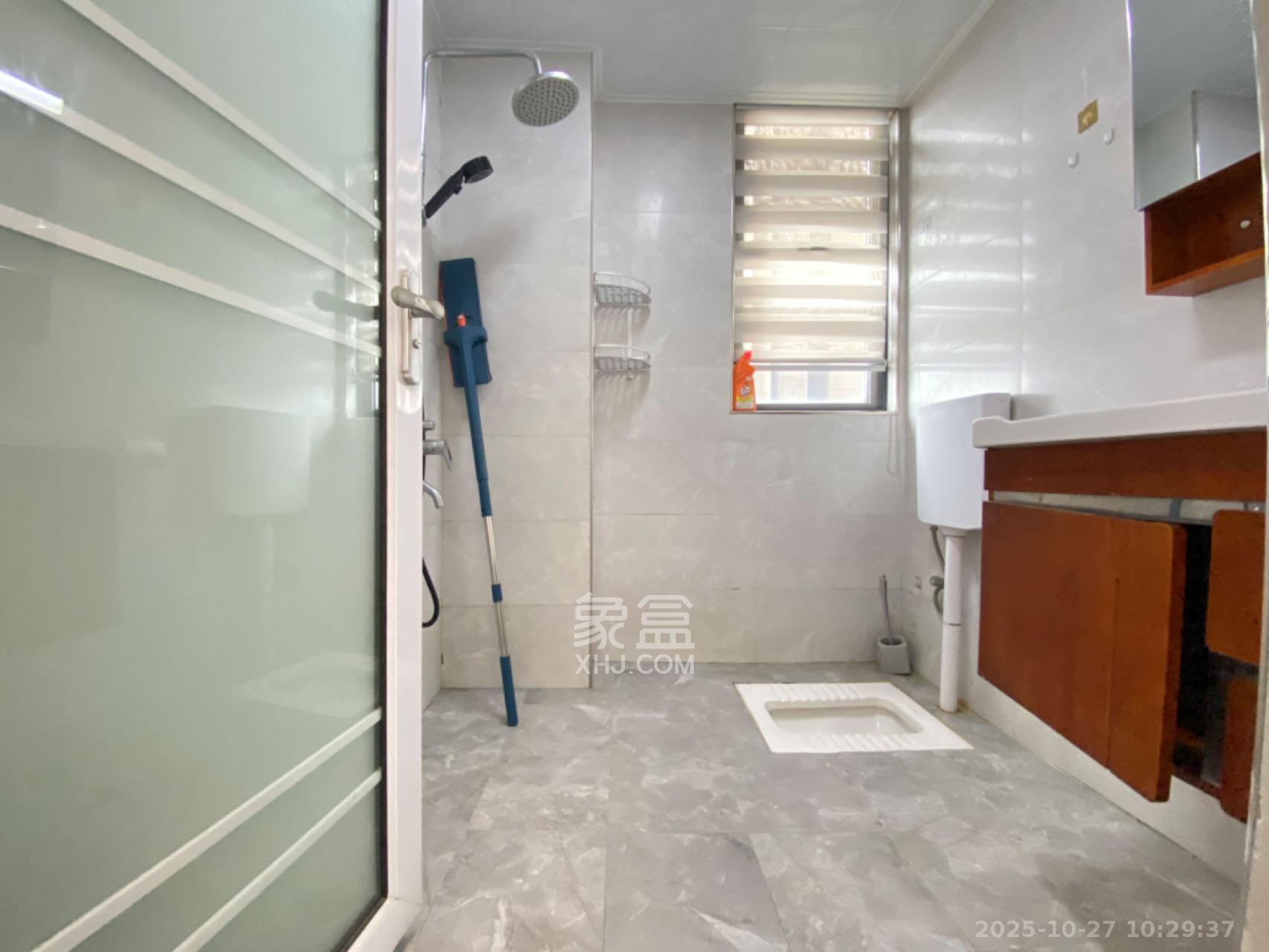 建发中央公园（建发美地）  2室2厅1卫    3000.0元/月室内图