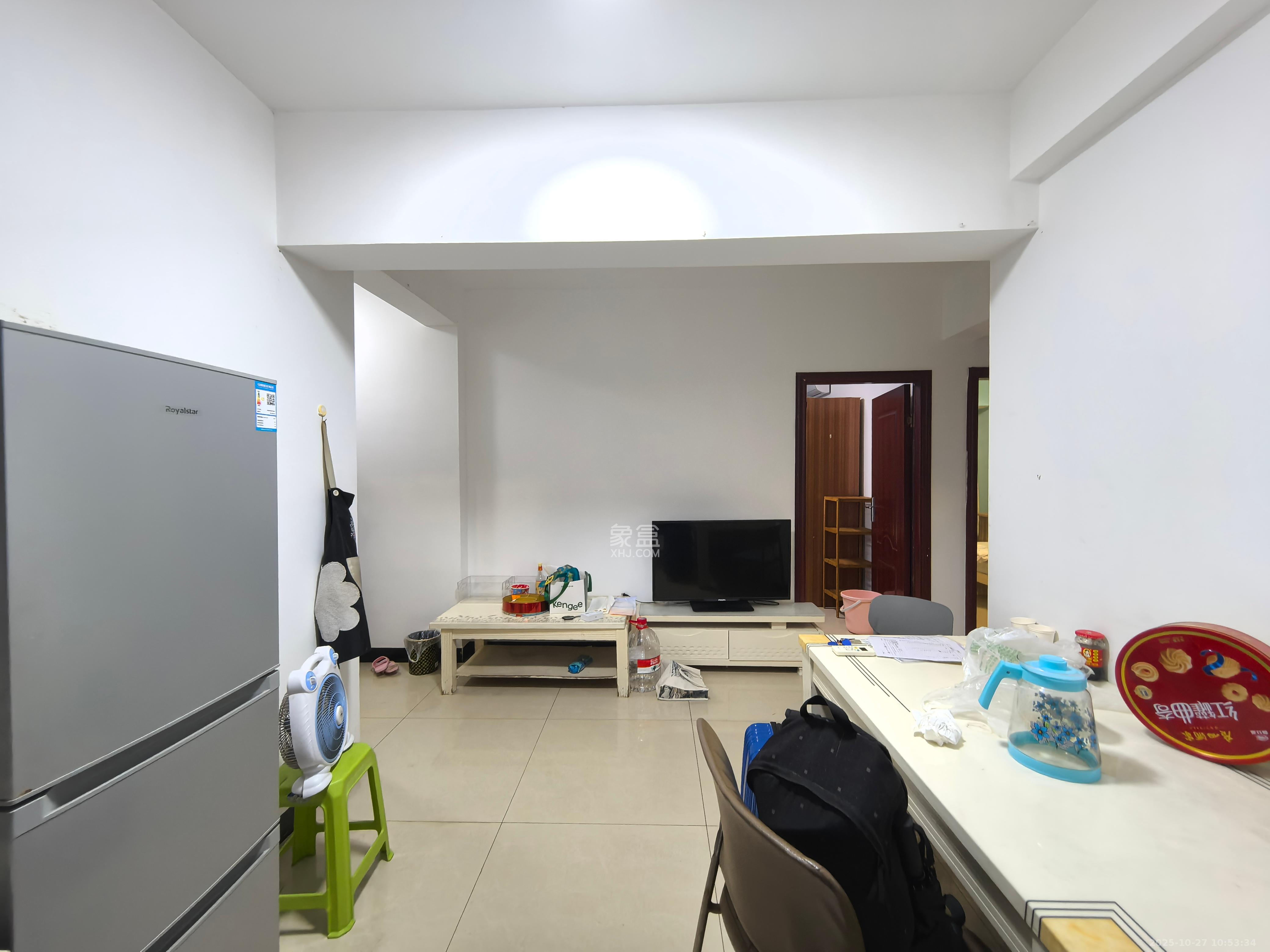 兰亭都荟(璟峰苑)  4室1厅1卫    2800.0元/月 兰亭都荟(璟峰苑)  4室1厅1卫    2800.0元/月室内图