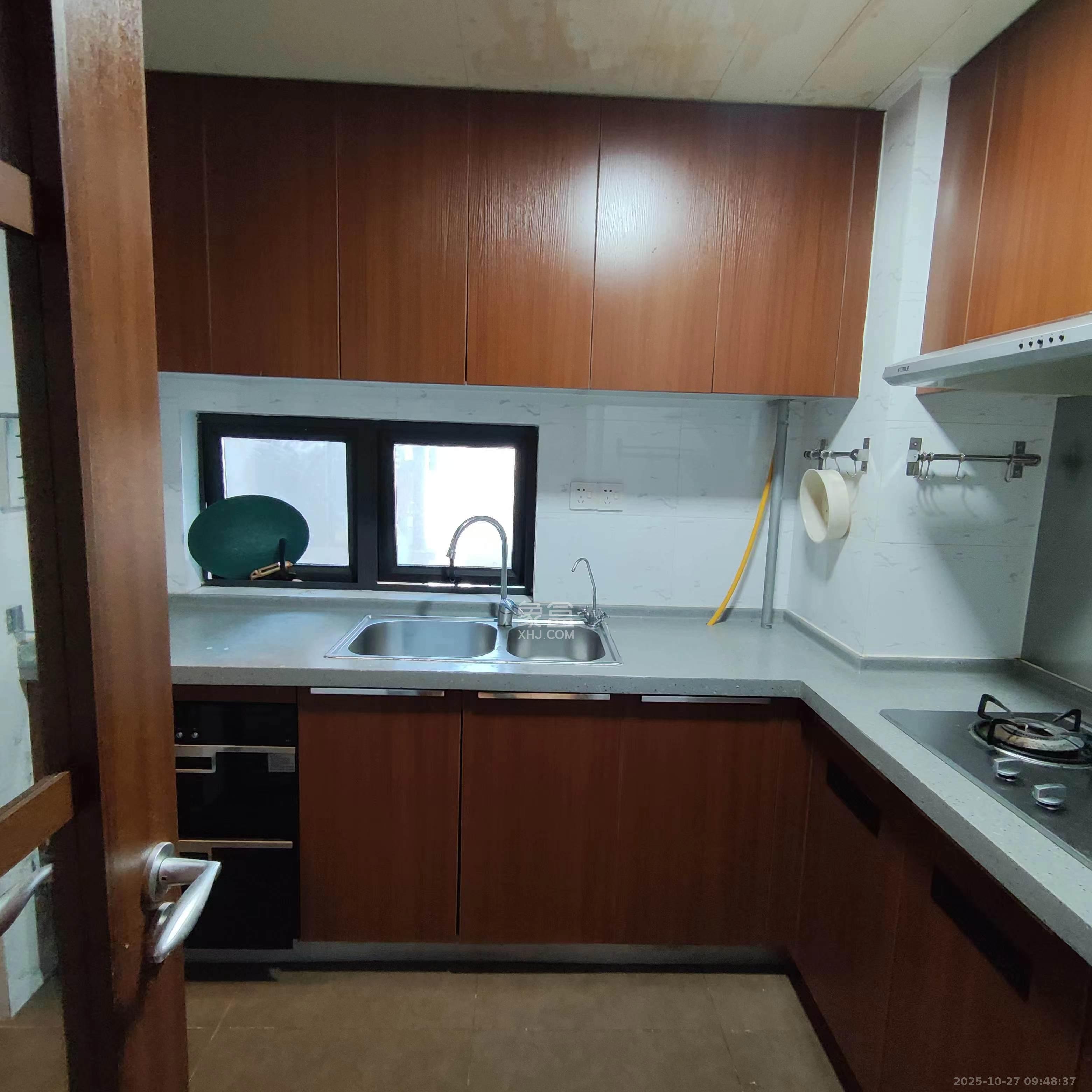 万科金域华府三四期  3室2厅1卫    2500.0元/月室内图