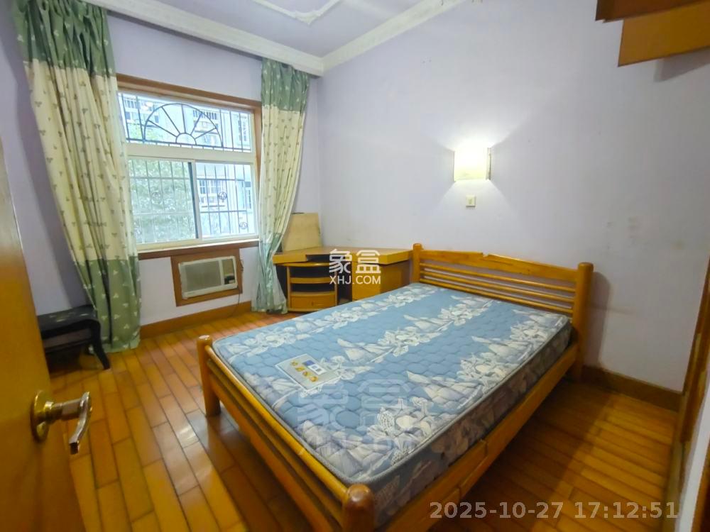芦淞区火电小区  3室2厅1卫    1200.0元/月室内图