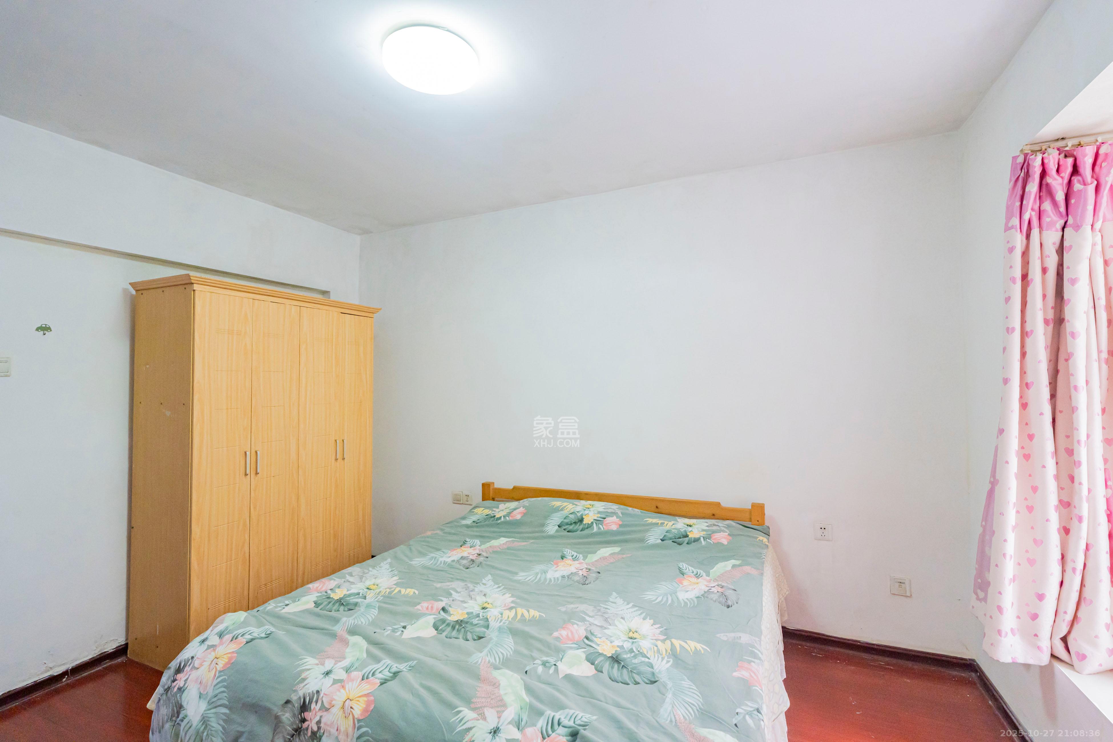 四方锦城  2室1厅1卫    72.0万 四方锦城  2室1厅1卫    72.0万卧室