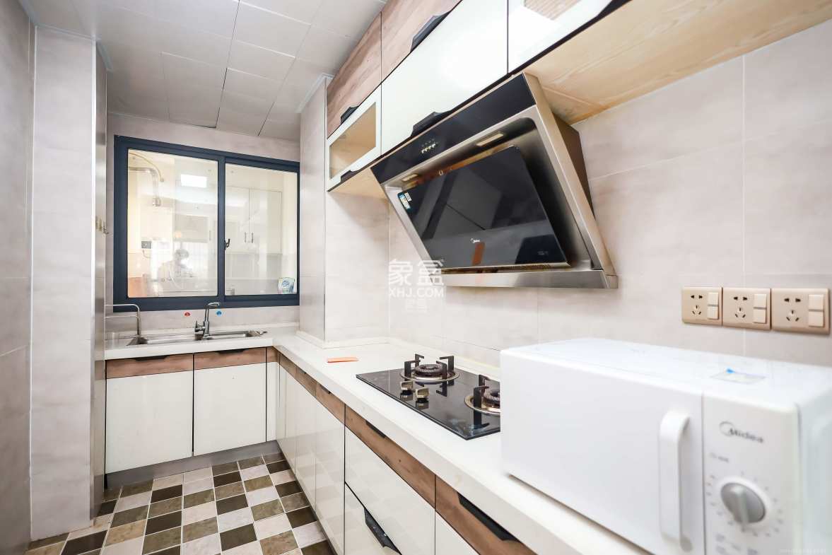 天麓尚层 3室2厅2卫 88.0万 天麓尚层 3室2厅2卫 88.0万厨房