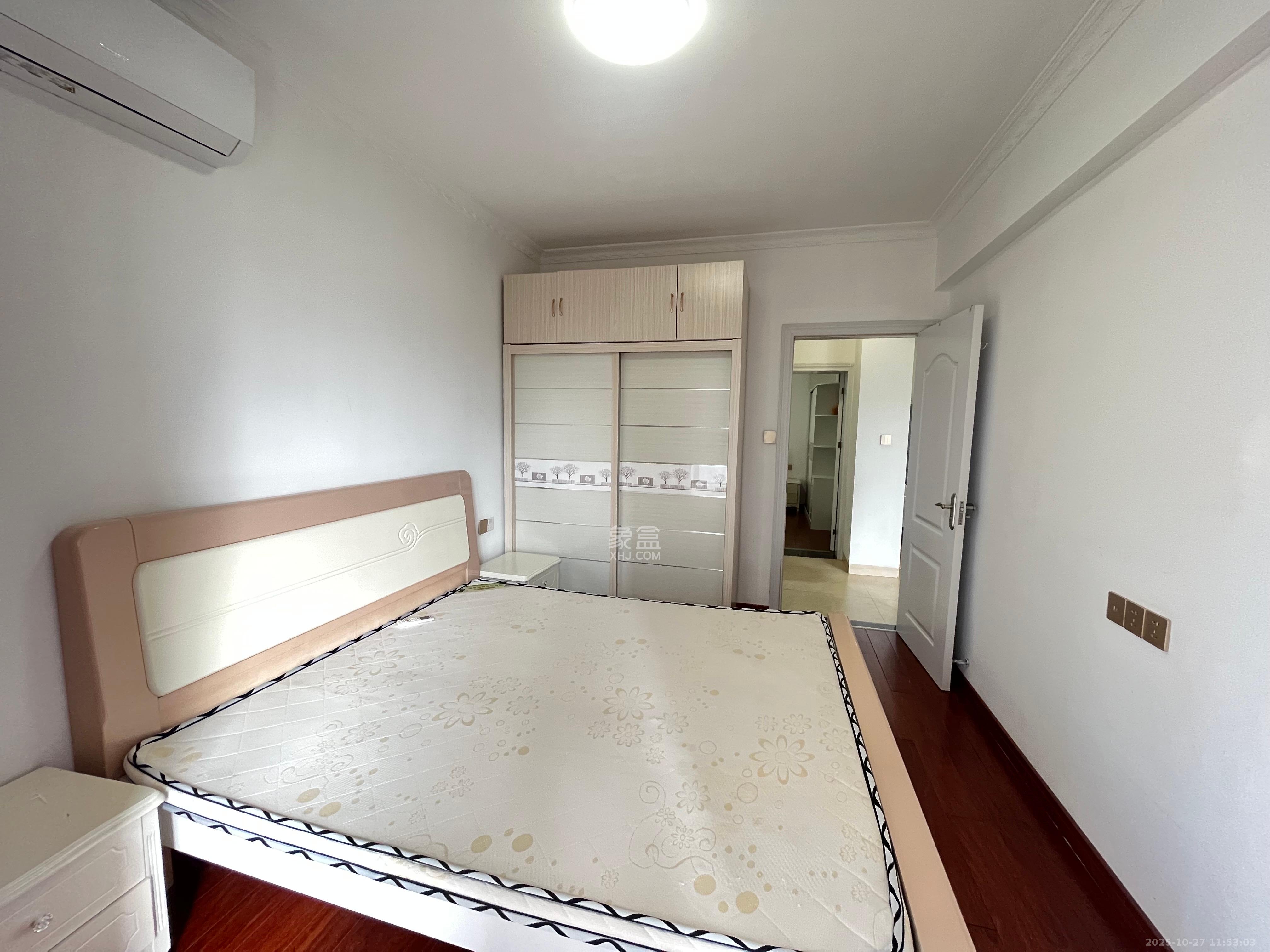 华银南苑融域  3室2厅1卫    2600.0元/月室内图