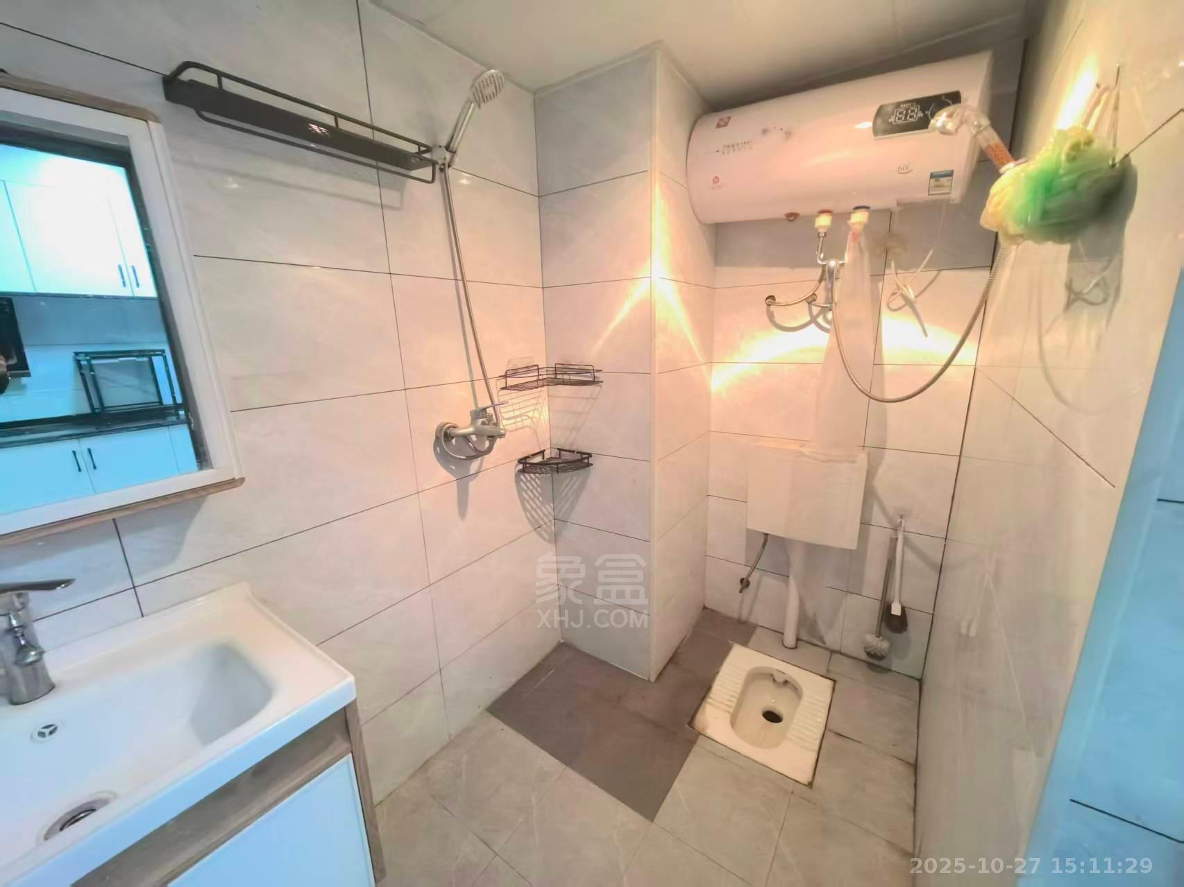 凯风珑城 1室1厅1卫 1100.0元/月 凯风珑城 1室1厅1卫 1100.0元/月室内图