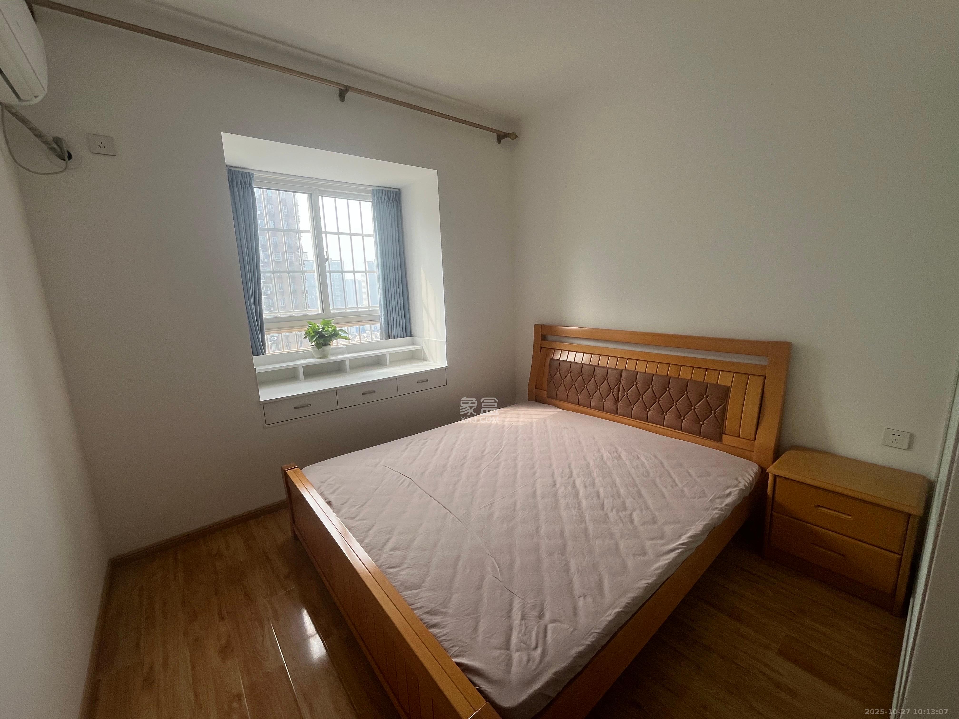 上河国际C区 3室2厅1卫 2800.0元/月 上河国际C区 3室2厅1卫 2800.0元/月室内图