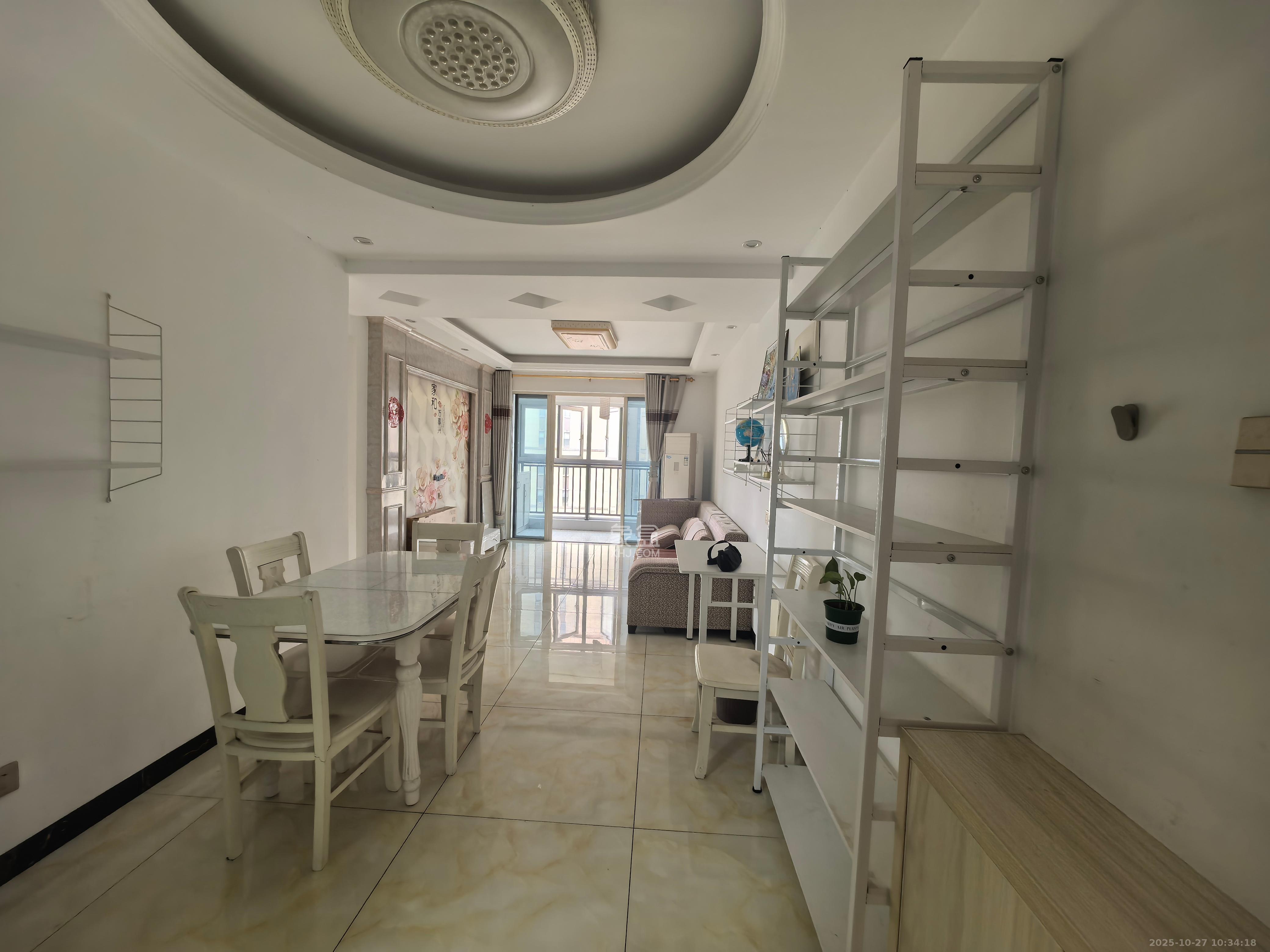 中海梅溪湖壹号  3室2厅1卫    2300.0元/月室内图