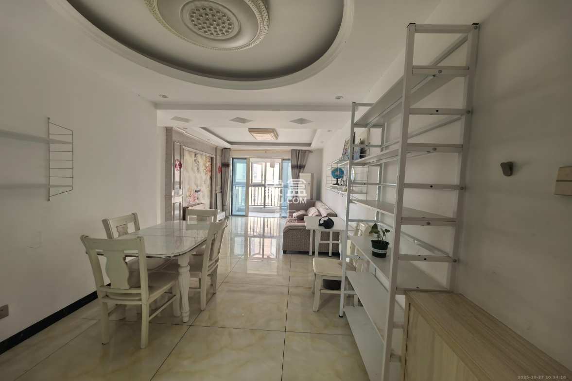 中海梅溪湖壹号  3室2厅1卫    2300.0元/月 中海梅溪湖壹号  3室2厅1卫    2300.0元/月室内图