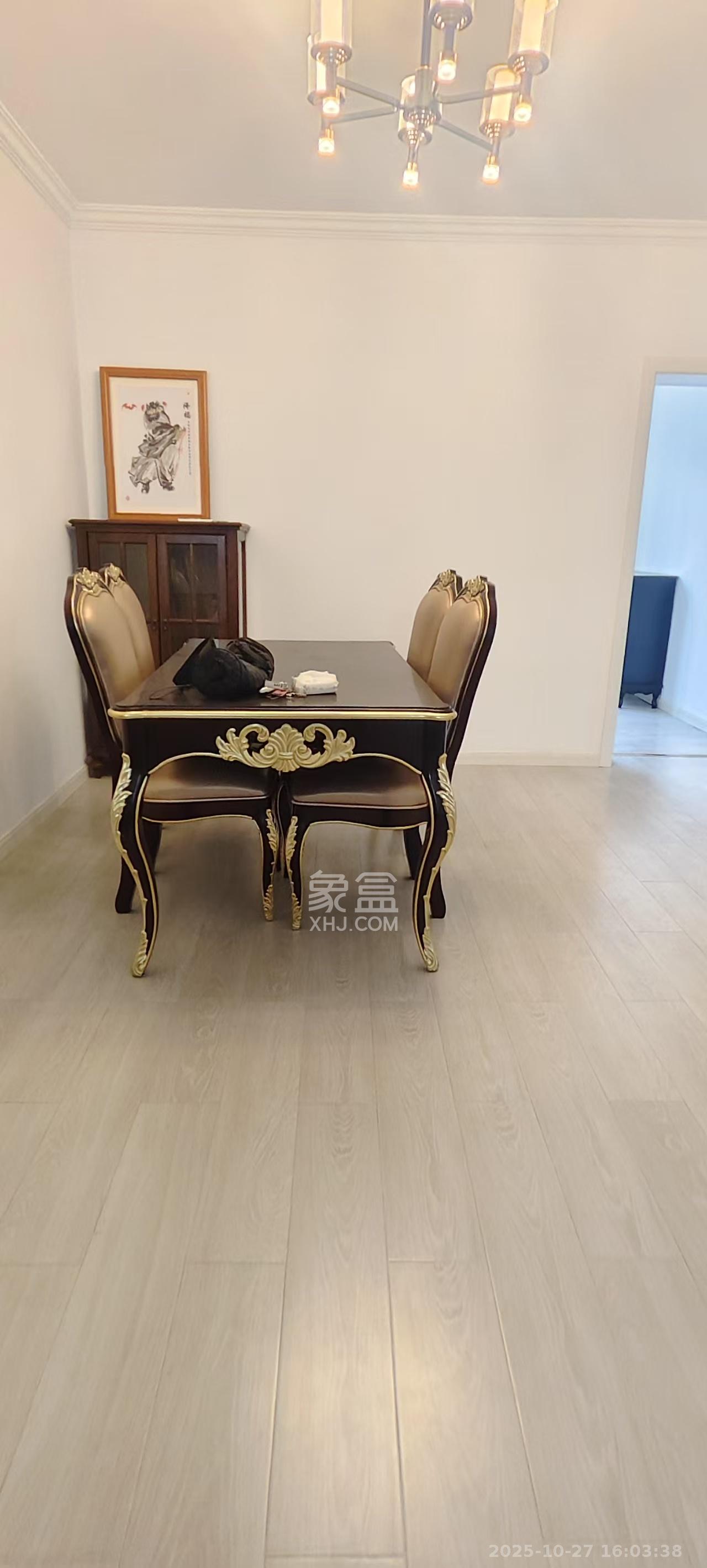 银晟花园  3室2厅2卫    2400.0元/月 银晟花园  3室2厅2卫    2400.0元/月室内图1