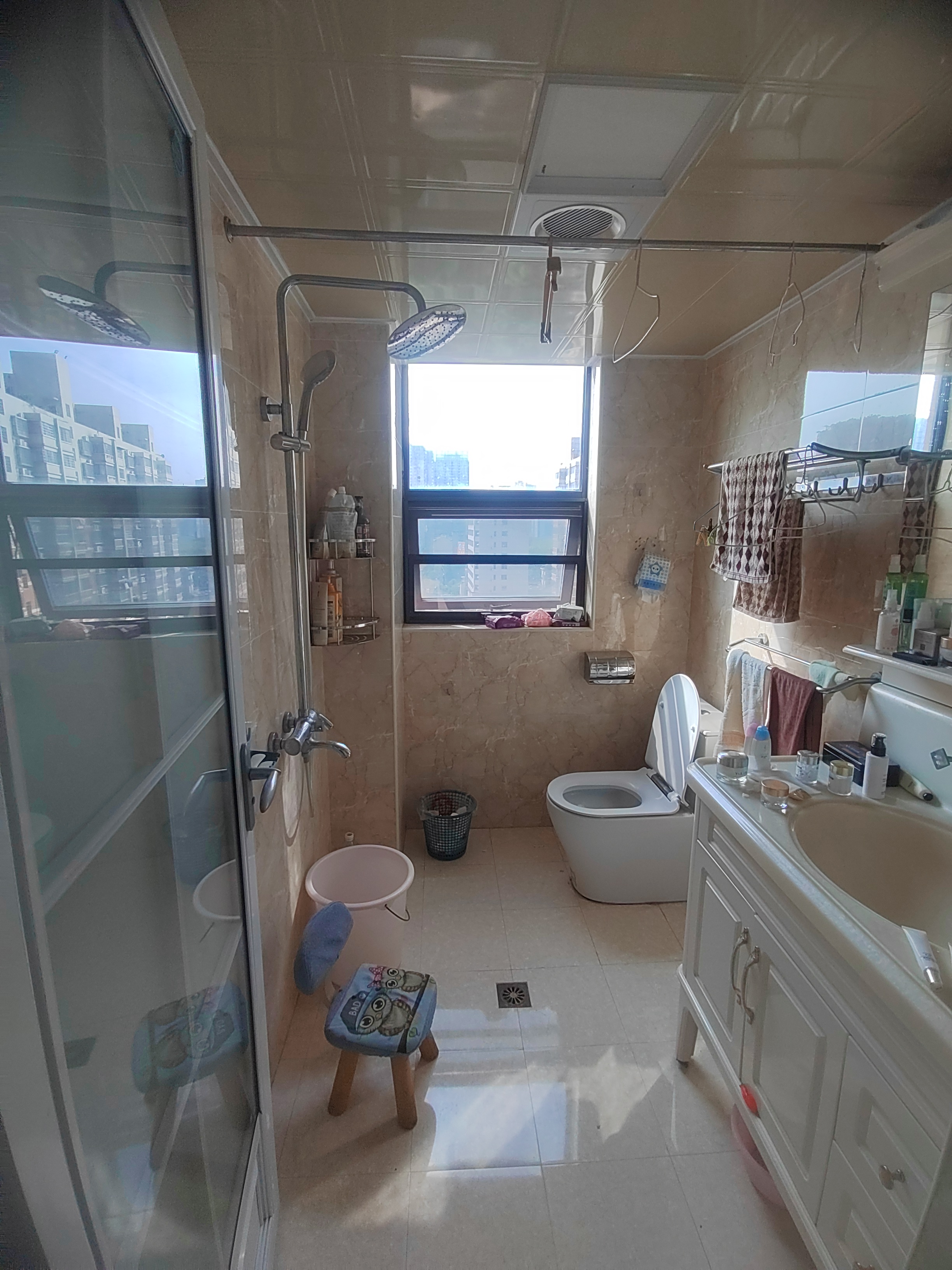 盛世时代广场  3室2厅2卫    82.8万