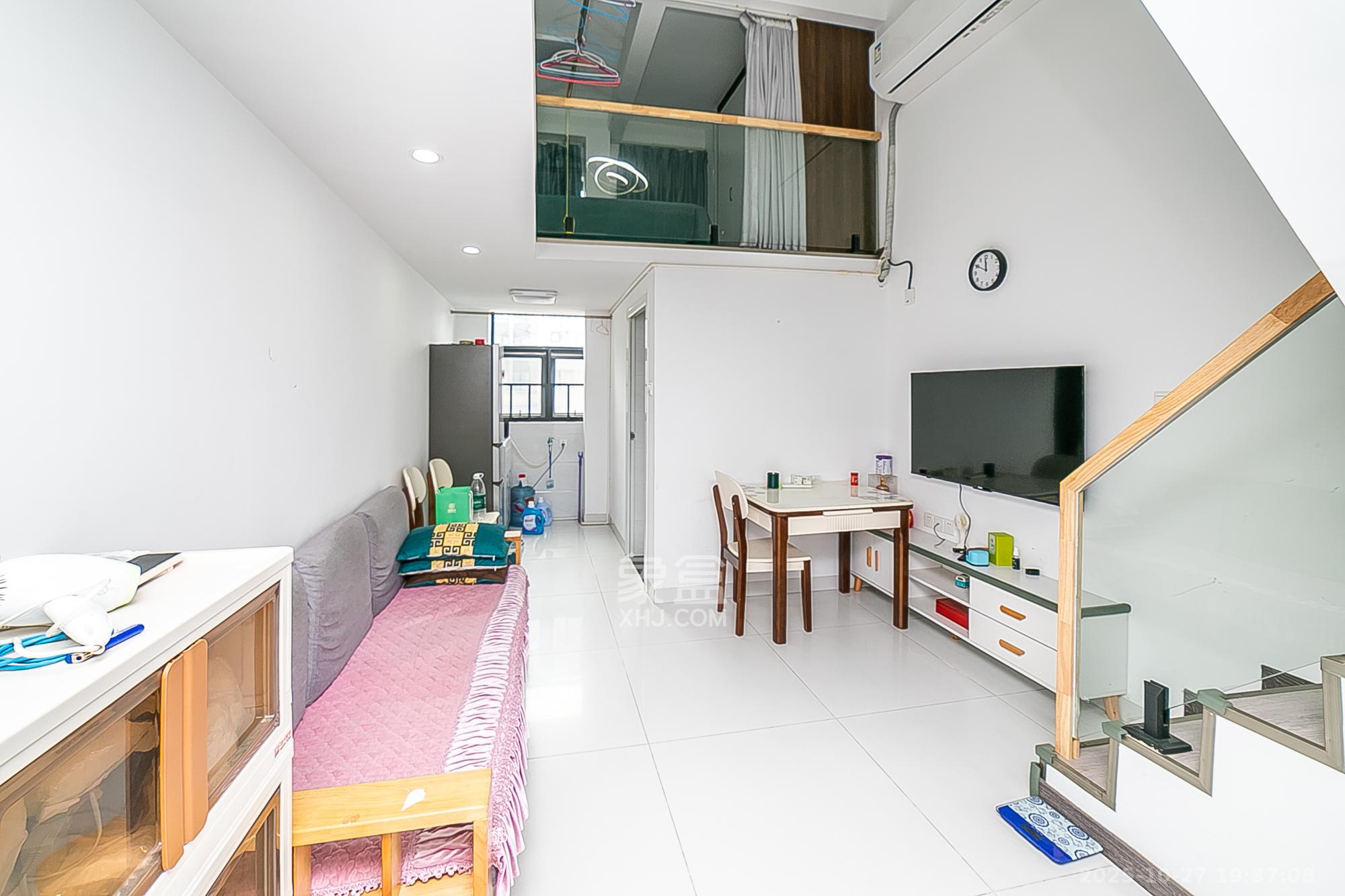 天鸿天府（天鸿中央大院）  2室0厅0卫    32.0万