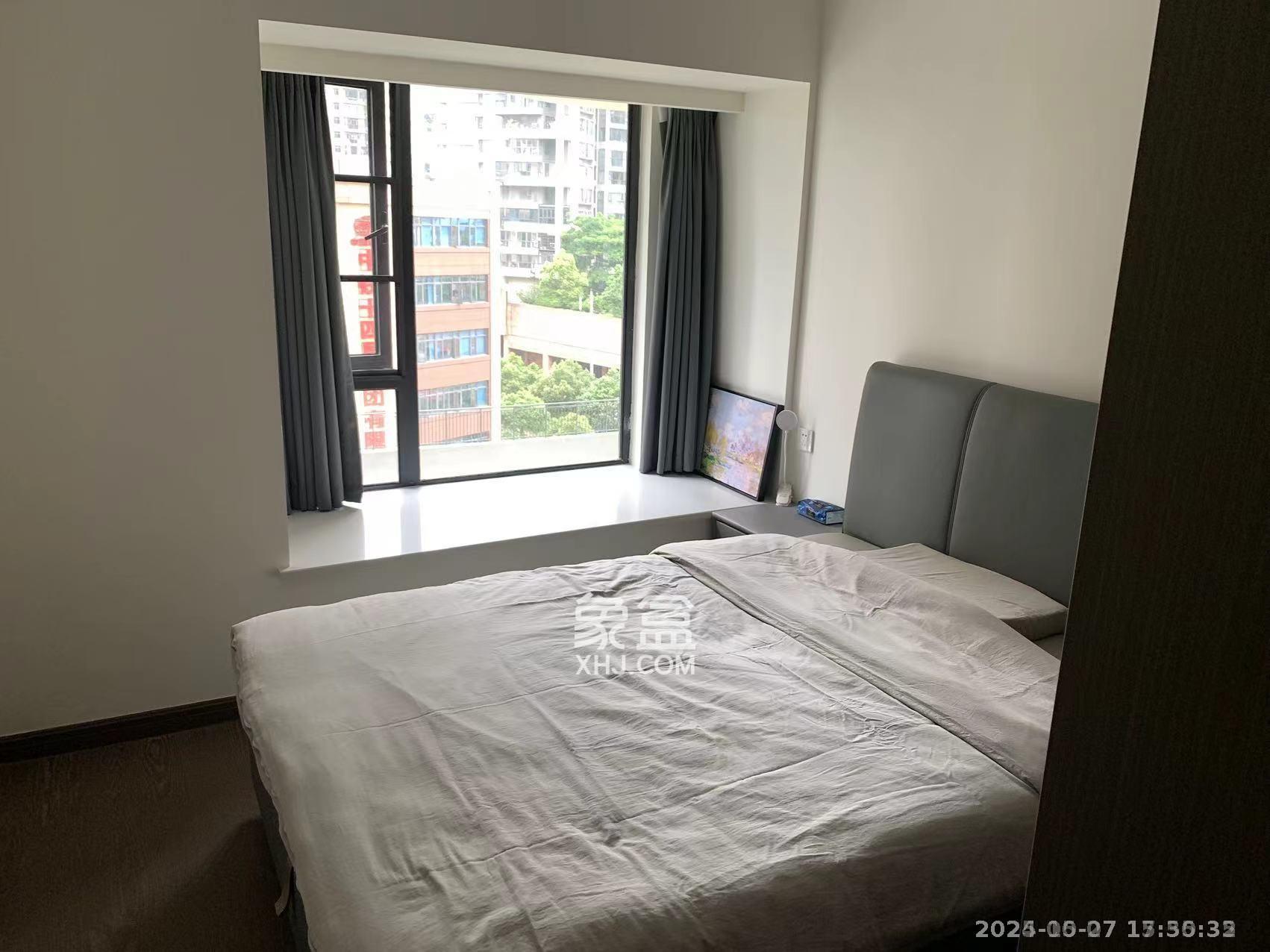 滨江府1913  4室2厅2卫    4000.0元/月 滨江府1913  4室2厅2卫    4000.0元/月室内图