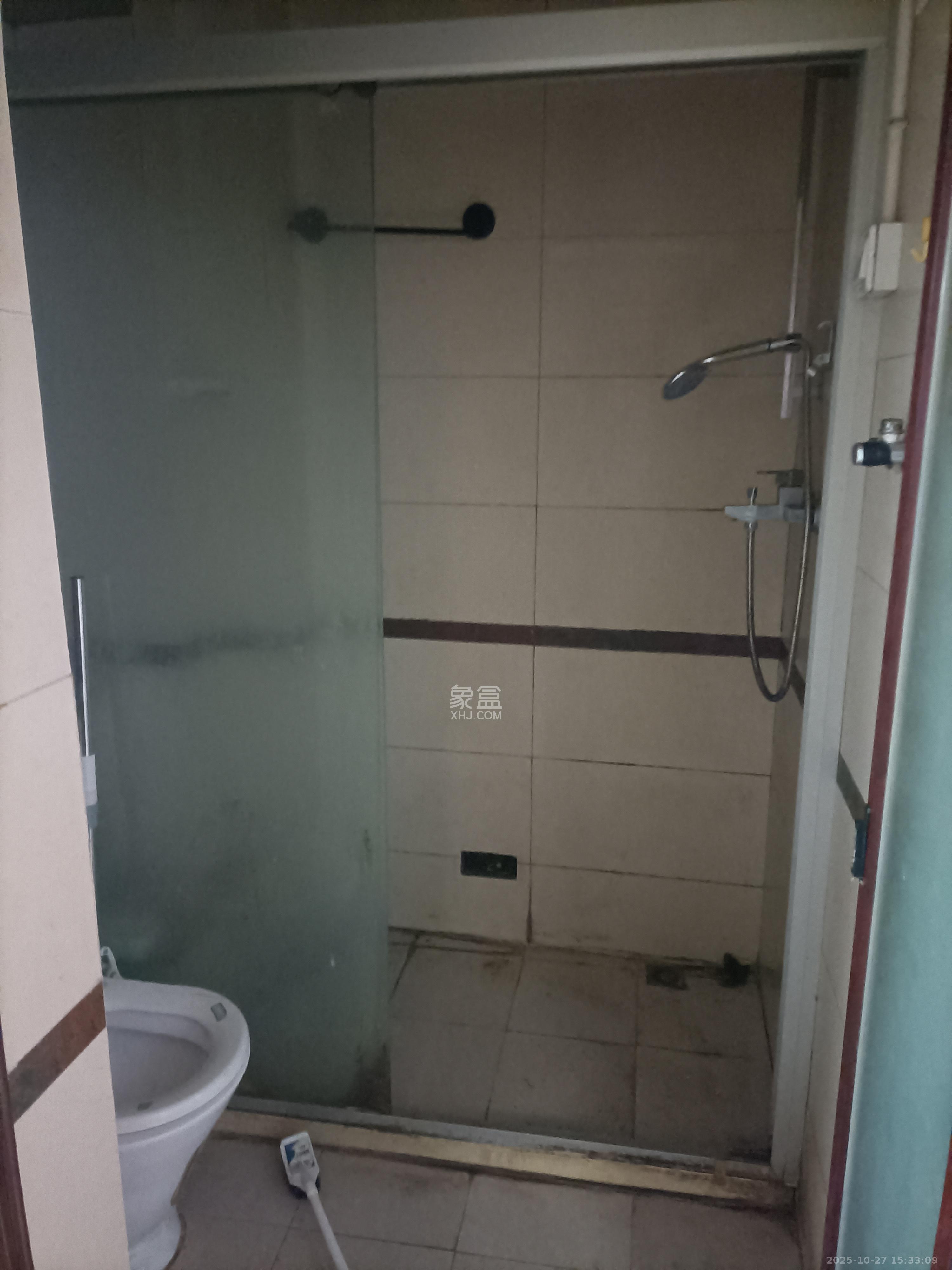 新青年公寓  2室1厅1卫    2200.0元/月室内图