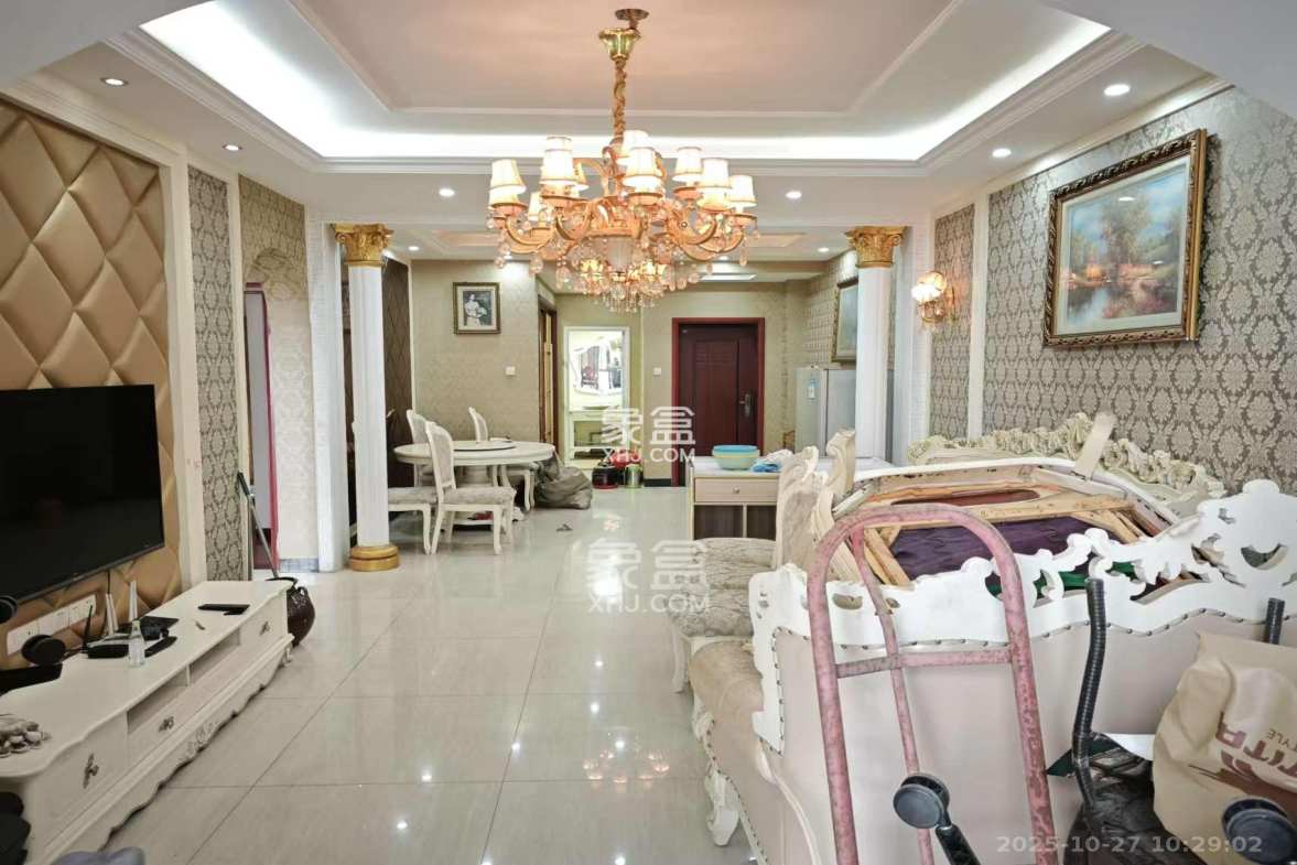 上河国际C区  3室2厅2卫    3000.0元/月 上河国际C区  3室2厅2卫    3000.0元/月室内图