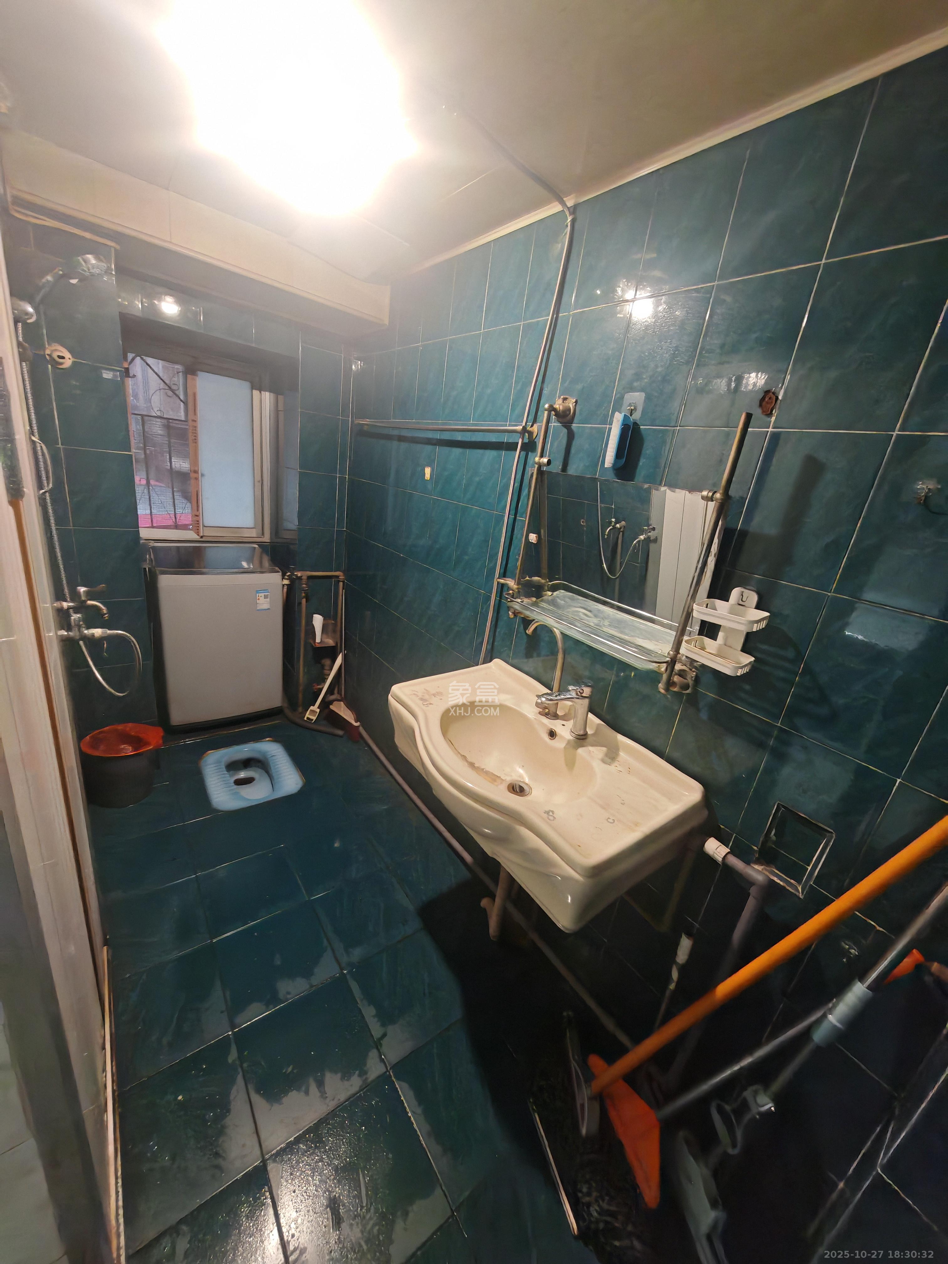 南湖公寓（万顺公寓）  1室2厅1卫    1650.0元/月室内图