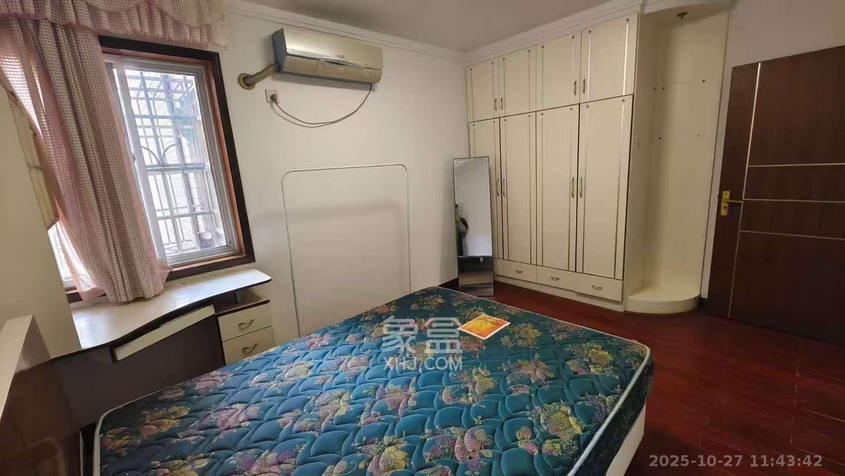 德馨园  3室2厅1卫    1600.0元/月 德馨园  3室2厅1卫    1600.0元/月室内图