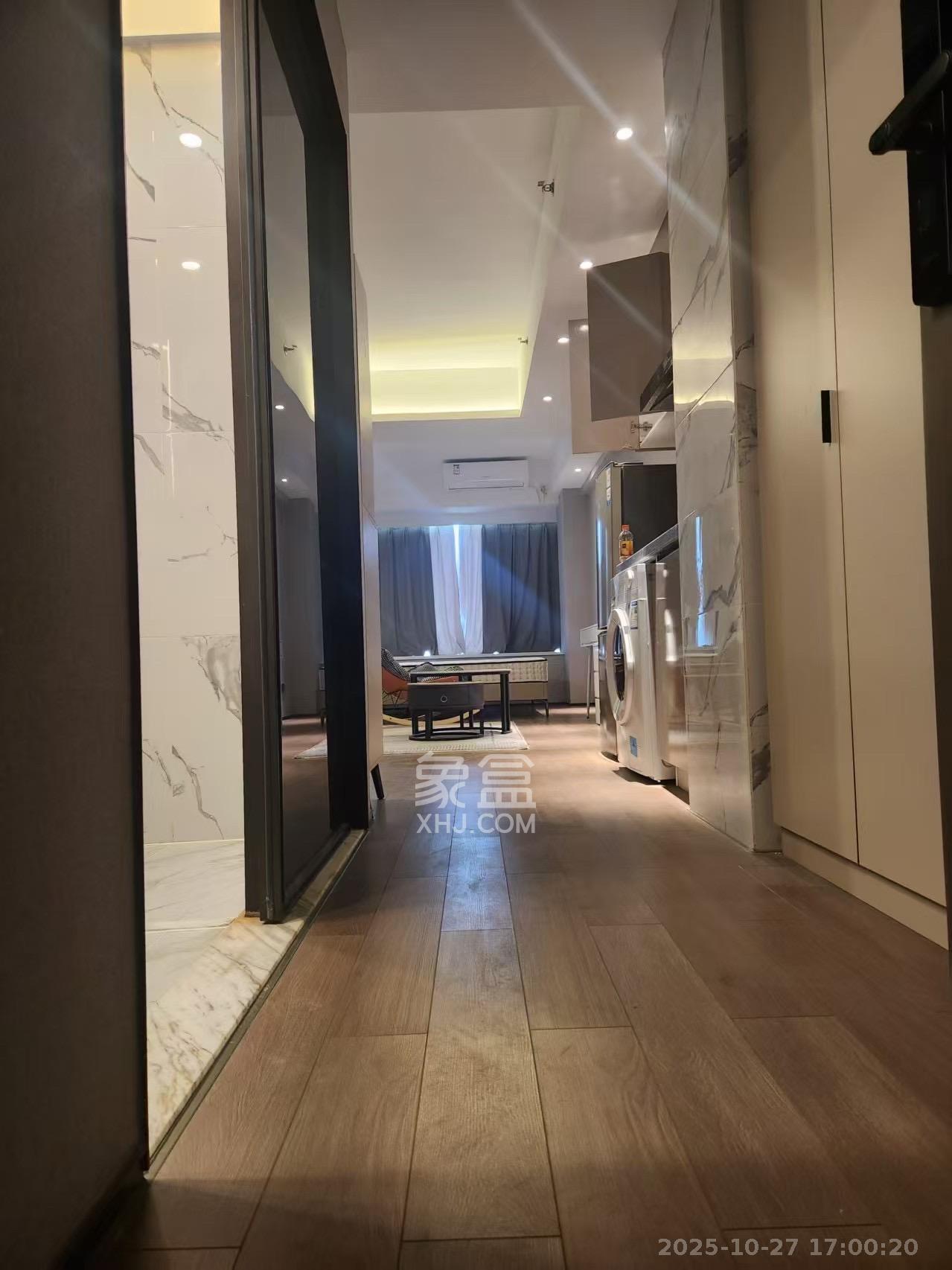 达美涧溪山  1室1厅1卫    2400.0元/月室内图