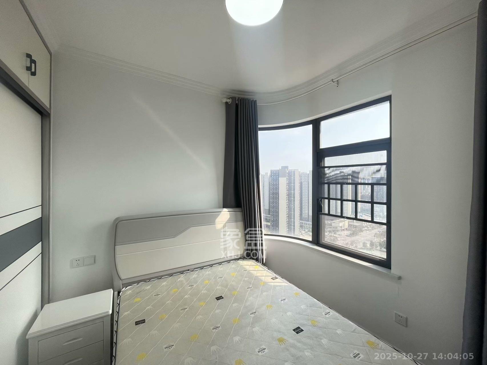 嘉雨东苑  2室1厅1卫    2800.0元/月室内图