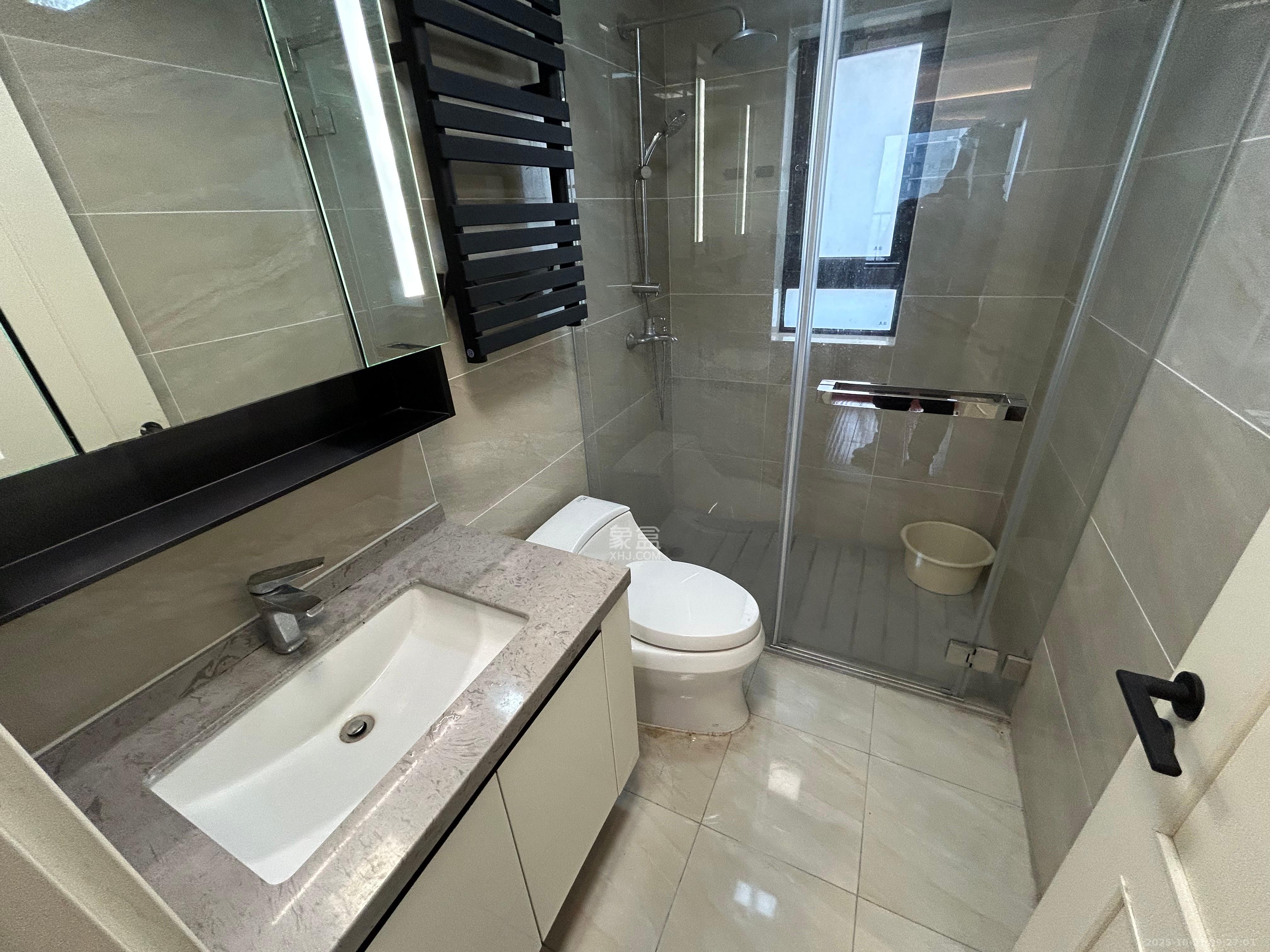 万科金色梦想C区  4室2厅2卫    3500.0元/月 万科金色梦想C区  4室2厅2卫    3500.0元/月室内图