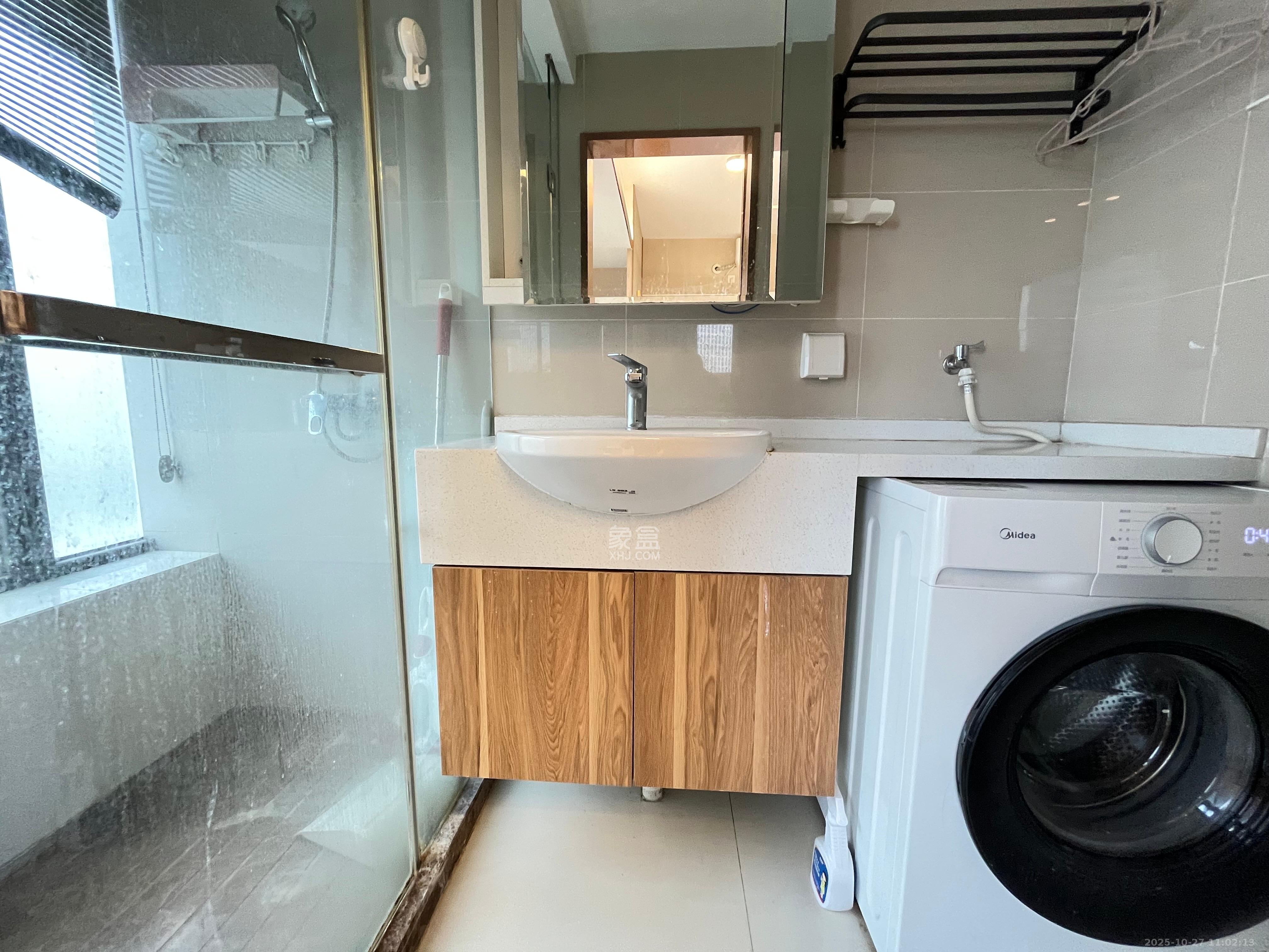 远洋外滩壹号 1室0厅0卫 1700.0元/月 远洋外滩壹号 1室0厅0卫 1700.0元/月室内图