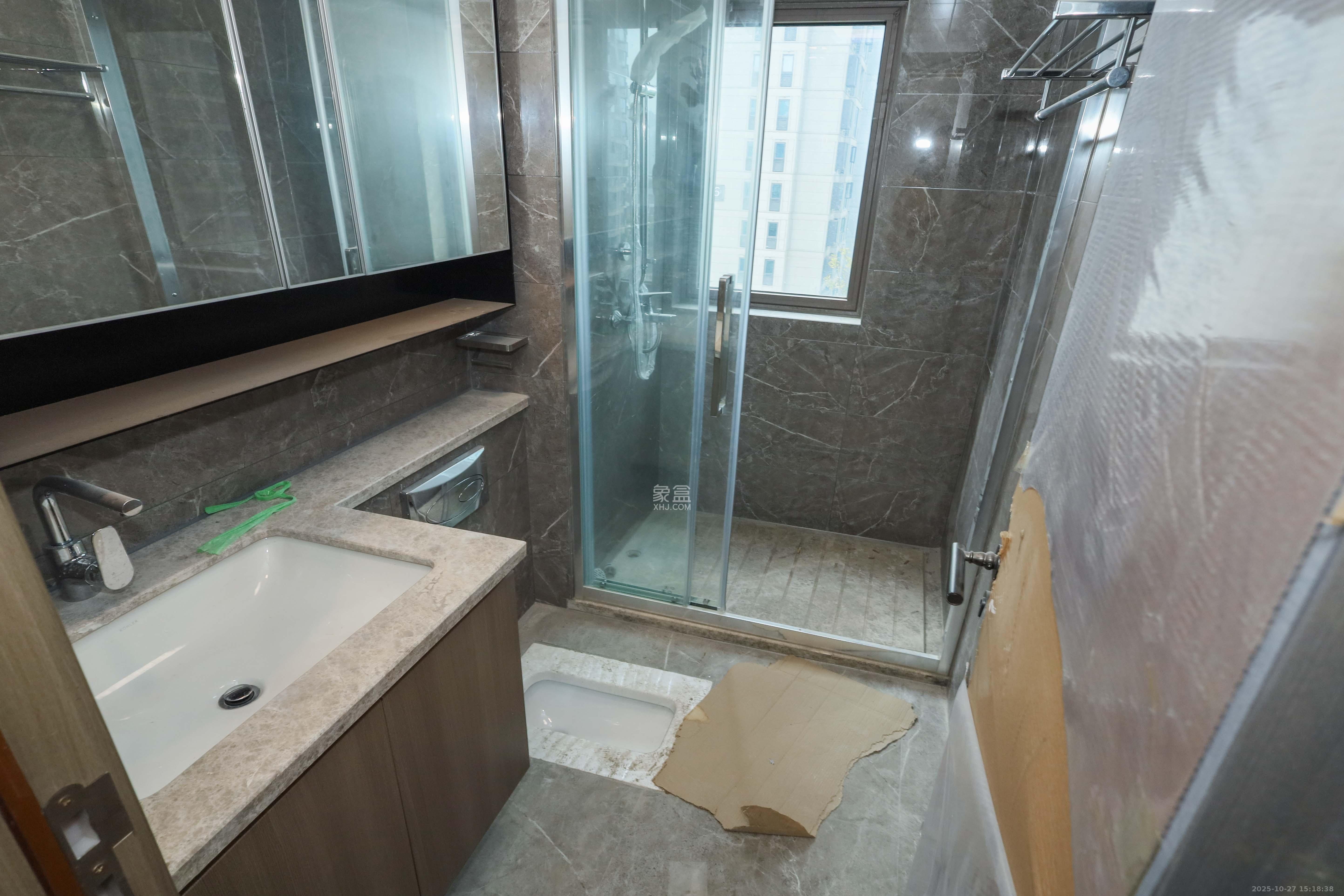 长沙溪山悦  4室2厅1卫    140.0万卫生间