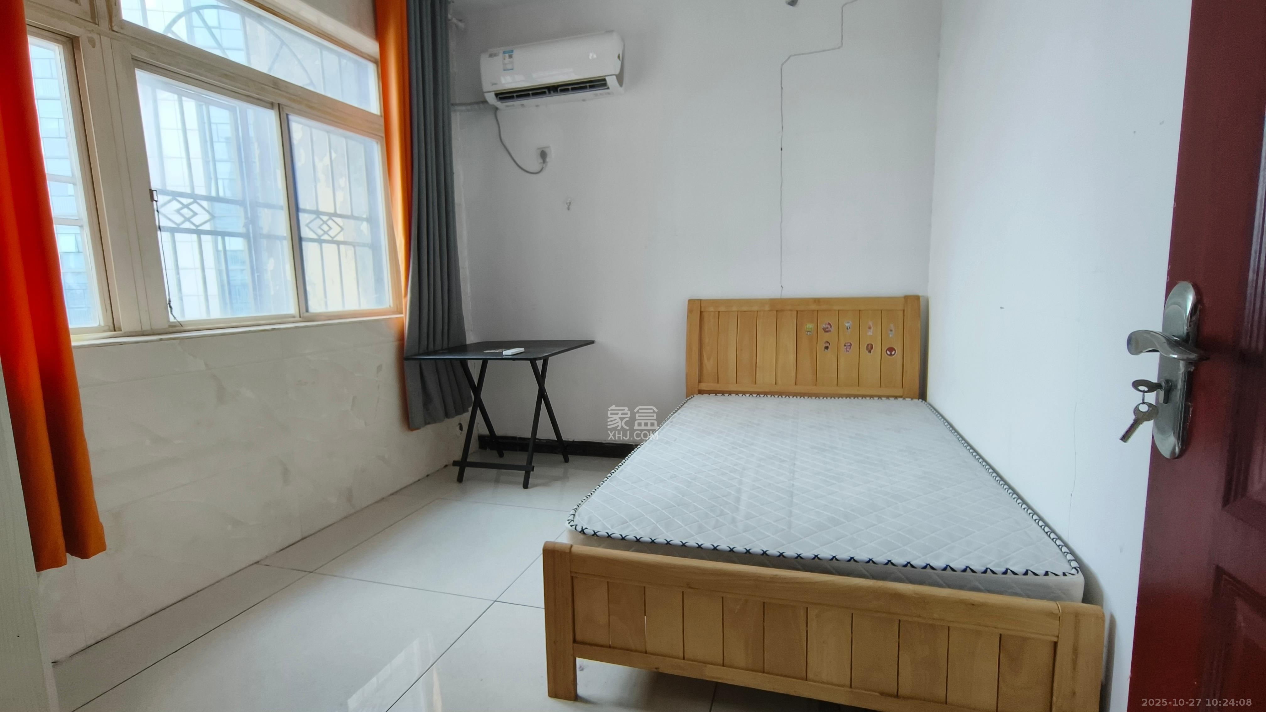 湘凯石化大厦 3室2厅2卫 1600.0元/月 湘凯石化大厦 3室2厅2卫 1600.0元/月室内图