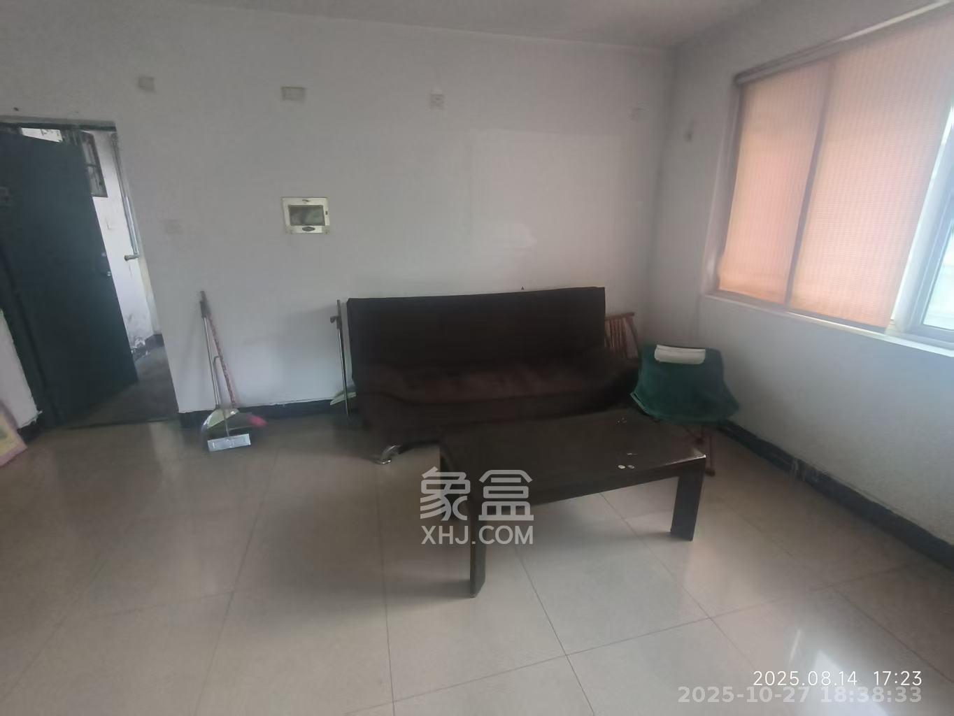 德政园  2室1厅1卫    1500.0元/月