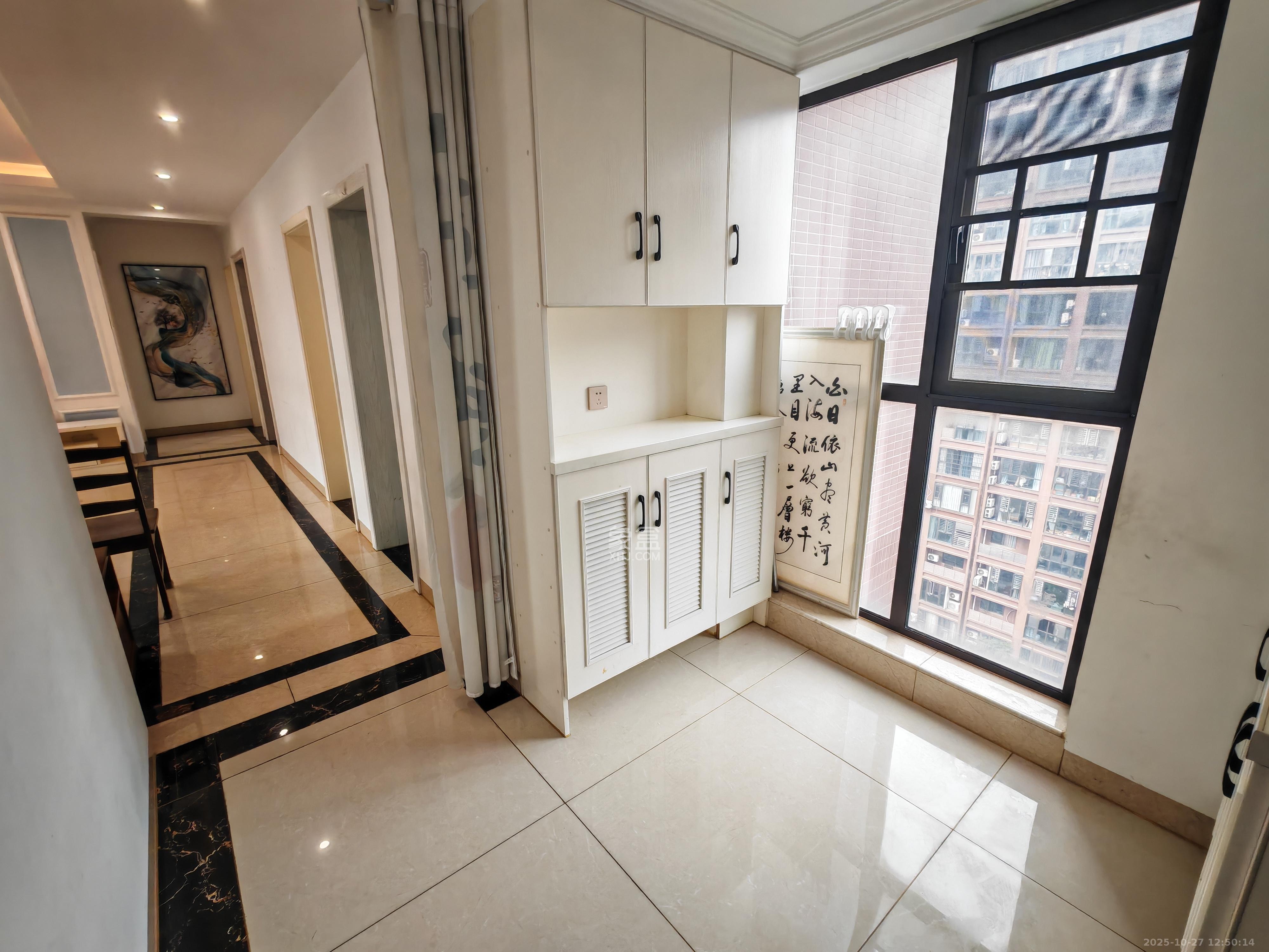 中冶中央公园  3室2厅1卫    2900.0元/月室内图