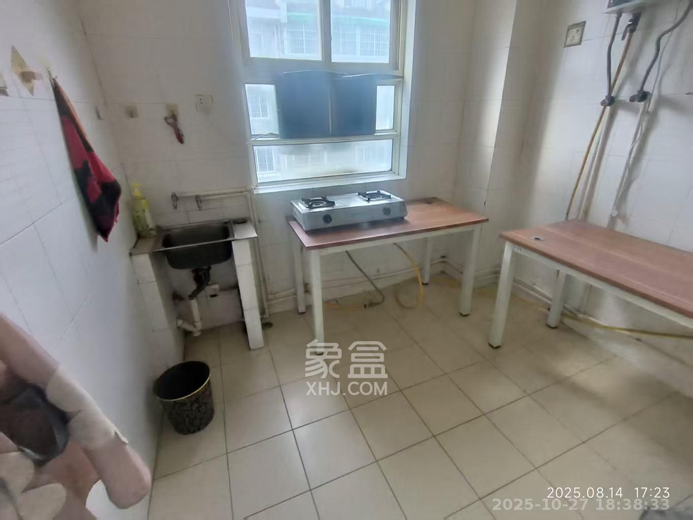 德政园  2室1厅1卫    1500.0元/月室内图