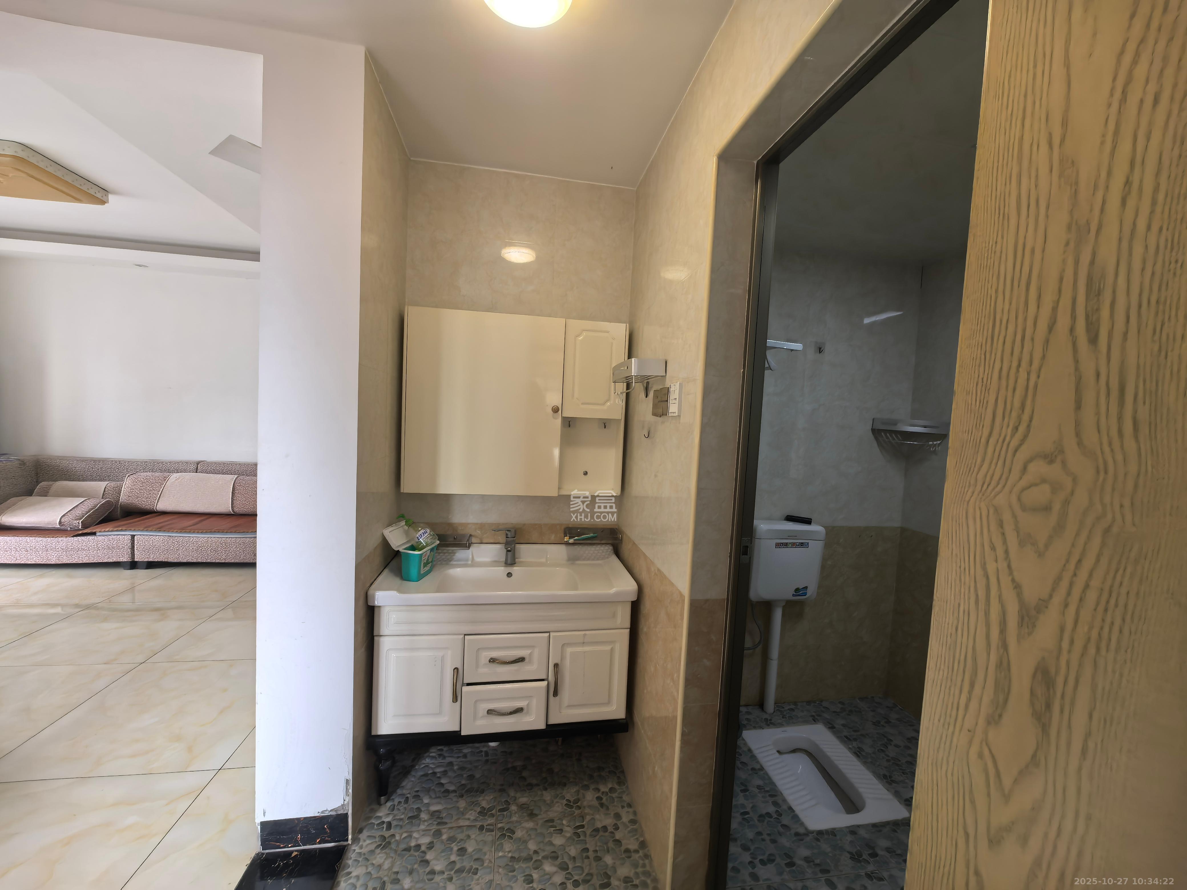 中海梅溪湖壹号  3室2厅1卫    2300.0元/月室内图