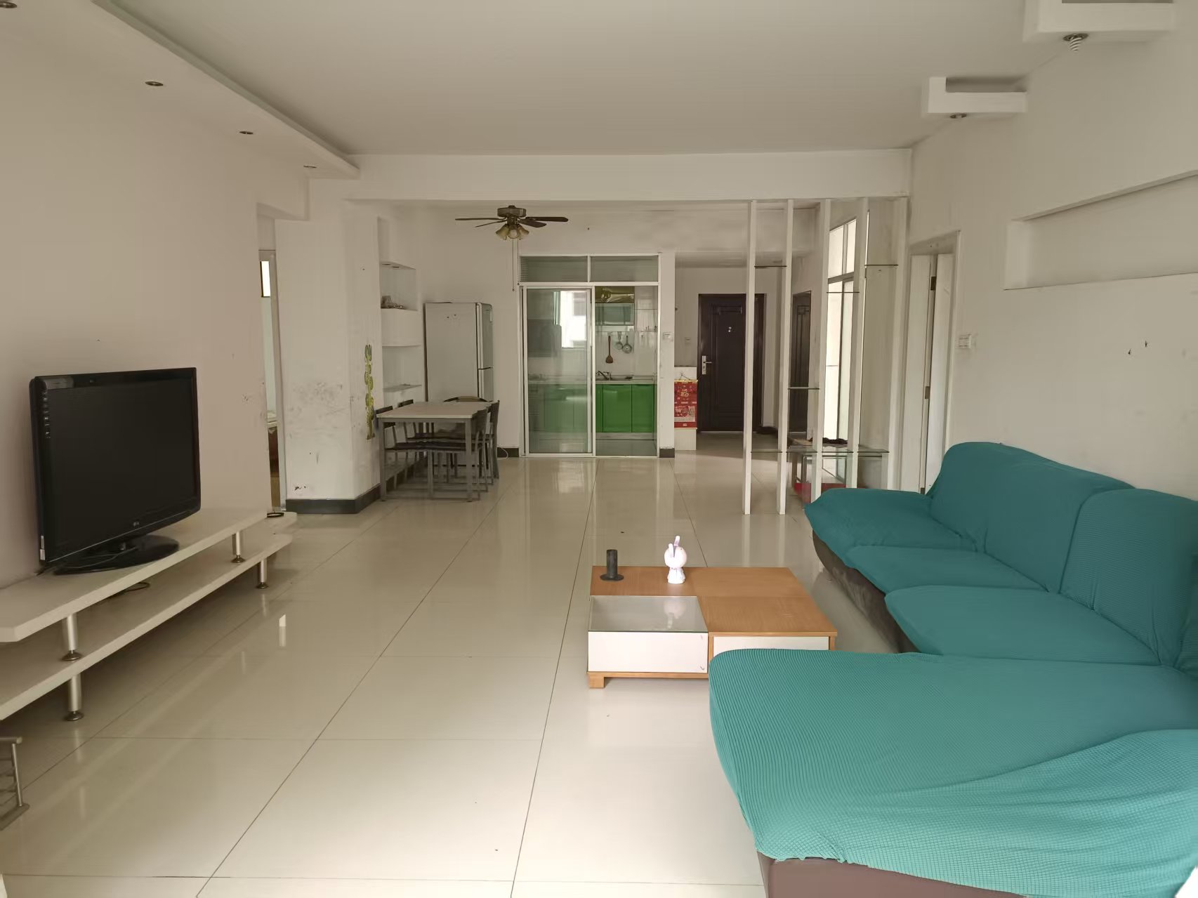 梓怡华盛家园  3室2厅2卫    1800.0元/月 梓怡华盛家园  3室2厅2卫    1800.0元/月室内图