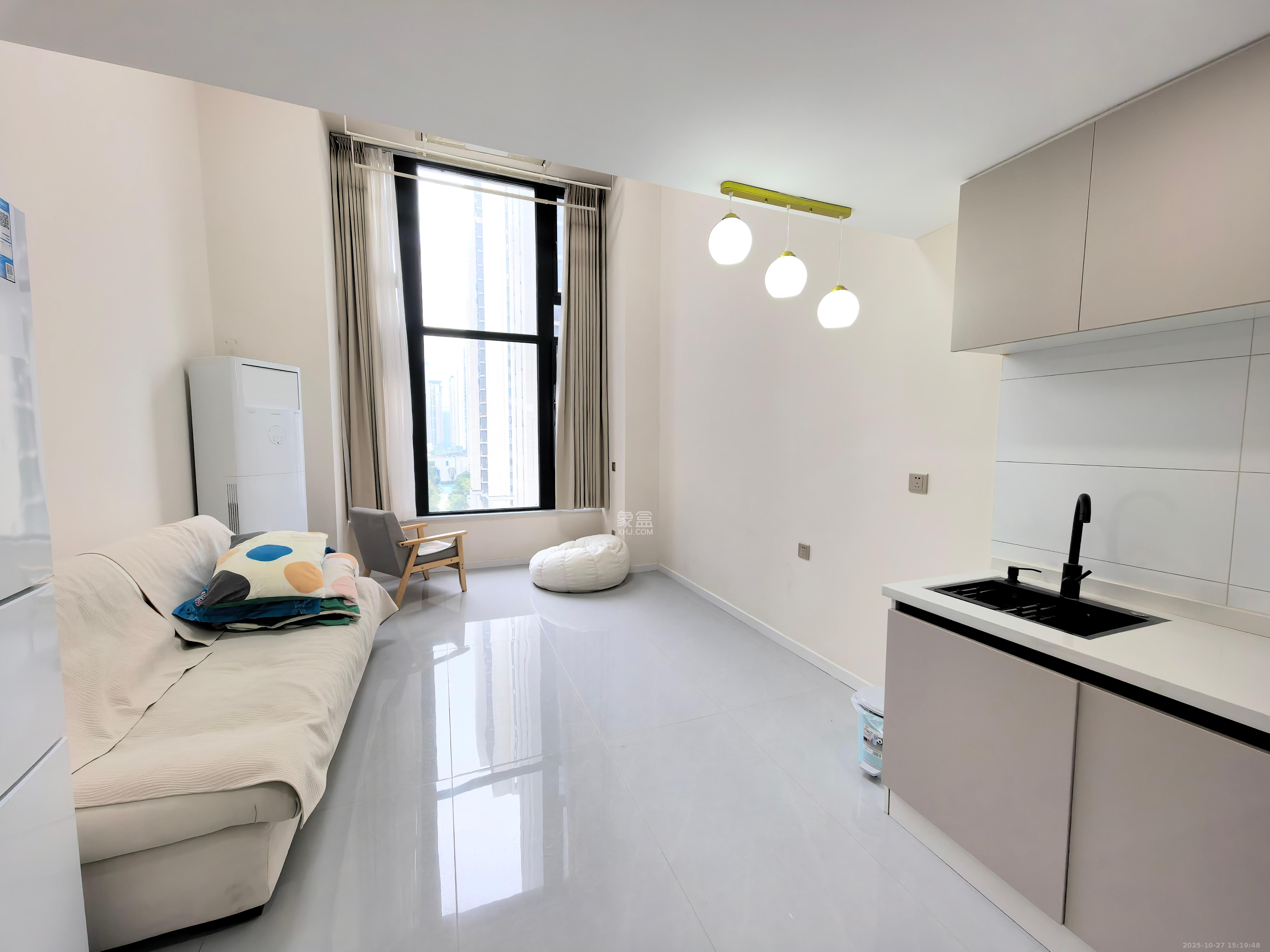 中海阅溪府  1室1厅1卫    2200.0元/月室内图