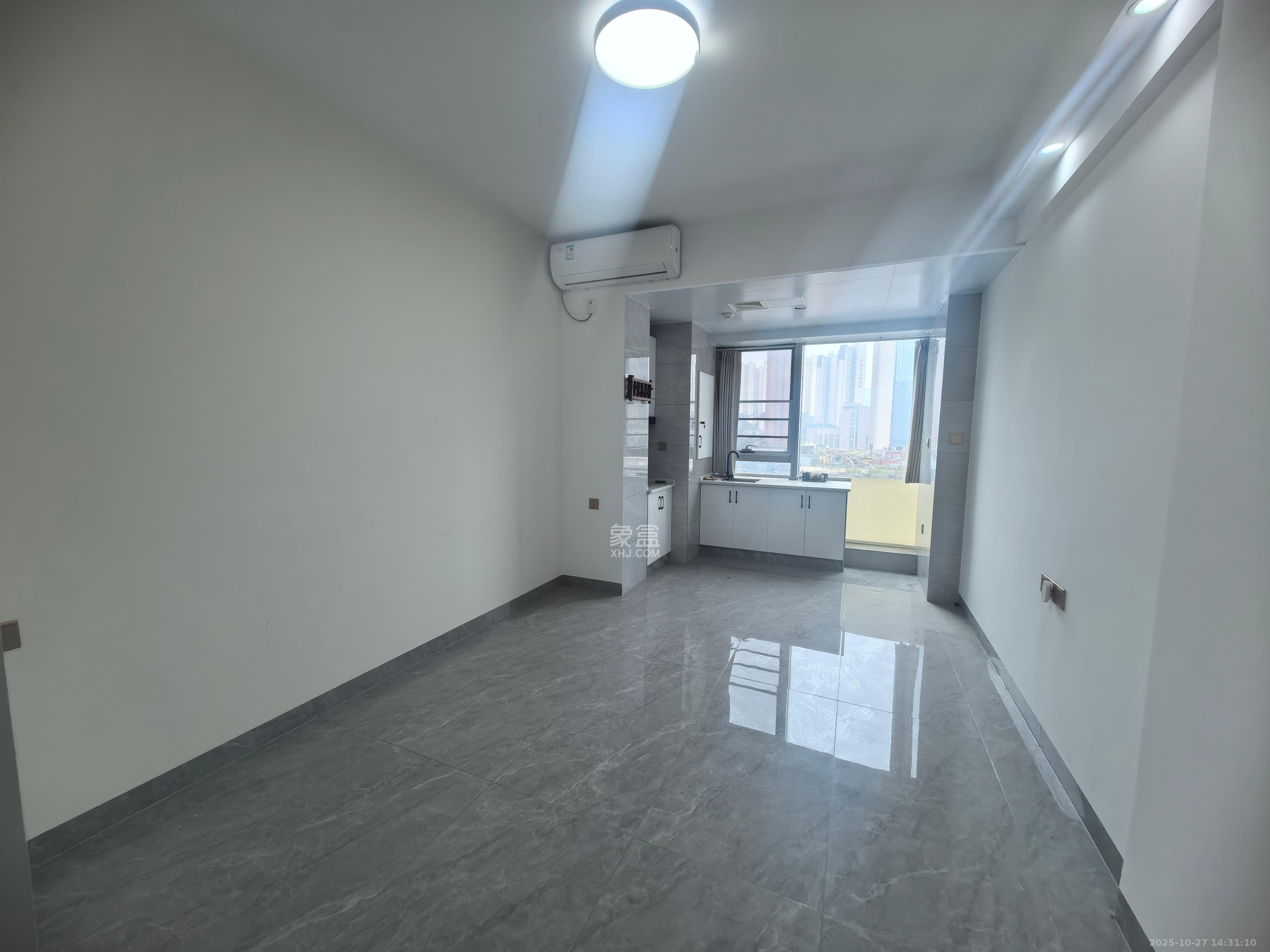 卓越伊景寓  1室0厅0卫    1800.0元/月