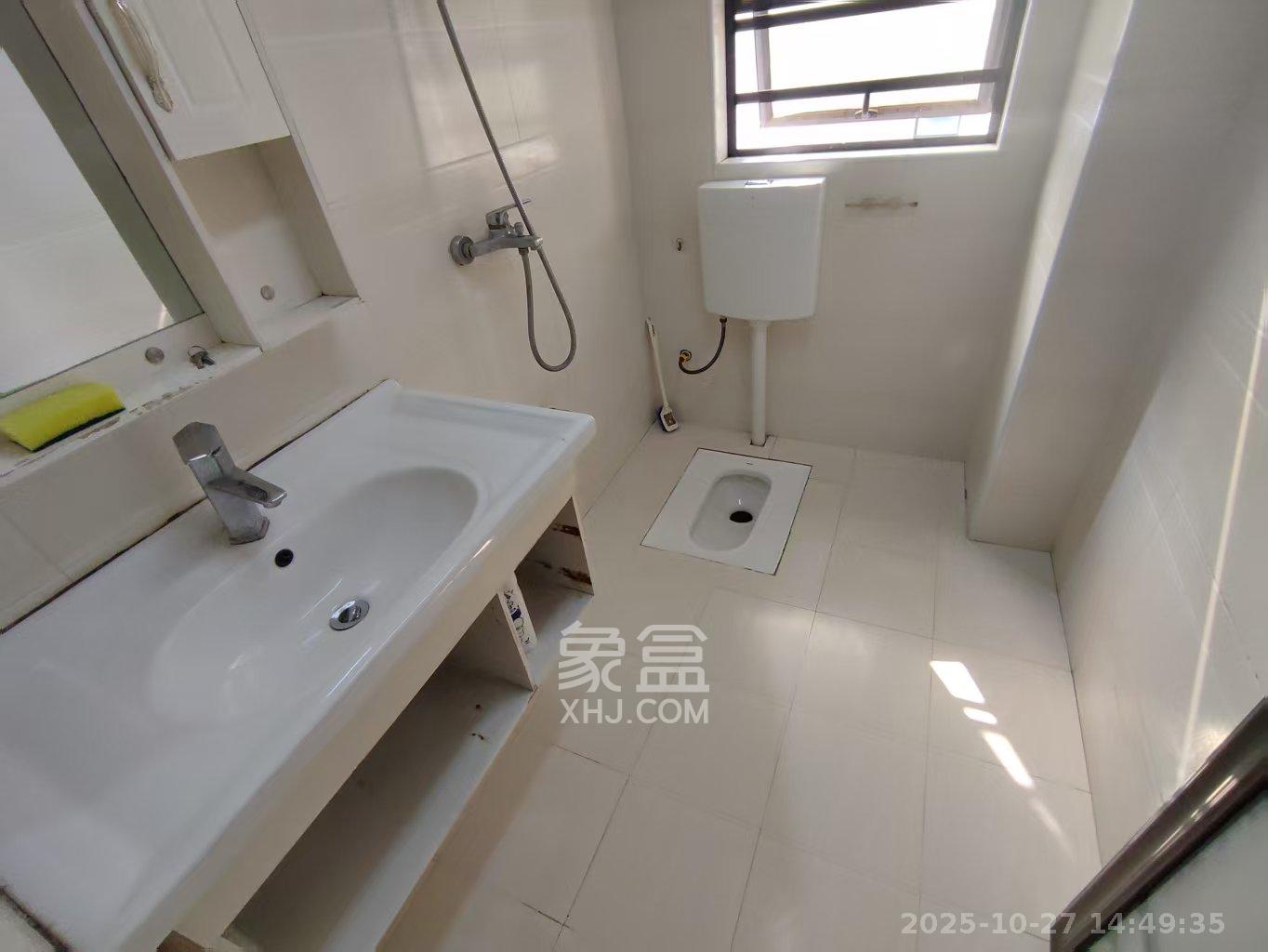 天元涉外景园C区  2室2厅1卫    2500.0元/月室内图