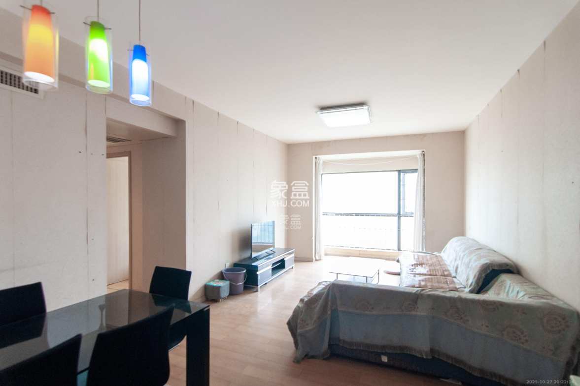 远大麓园  3室2厅2卫    2200.0元/月 远大麓园  3室2厅2卫    2200.0元/月室内图