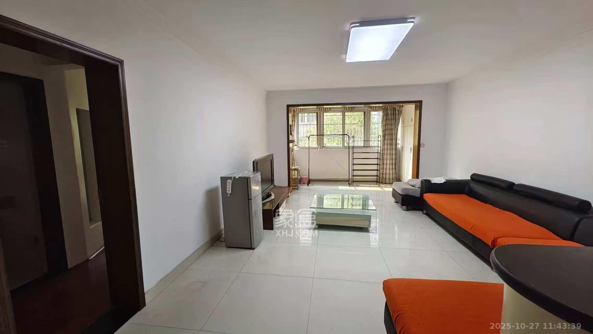 德馨园  3室2厅1卫    1600.0元/月 德馨园  3室2厅1卫    1600.0元/月室内图