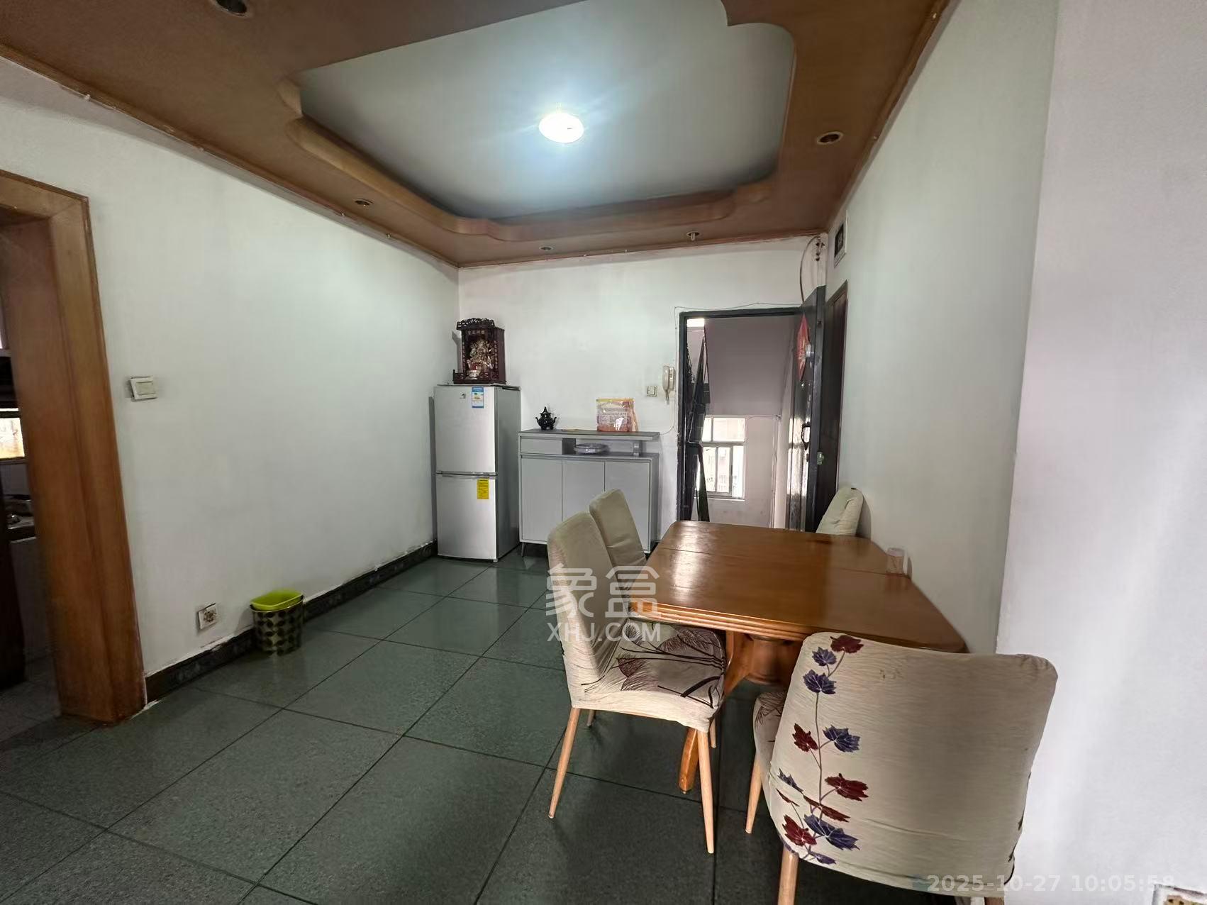 武警宿舍  3室2厅1卫    1500.0元/月室内图