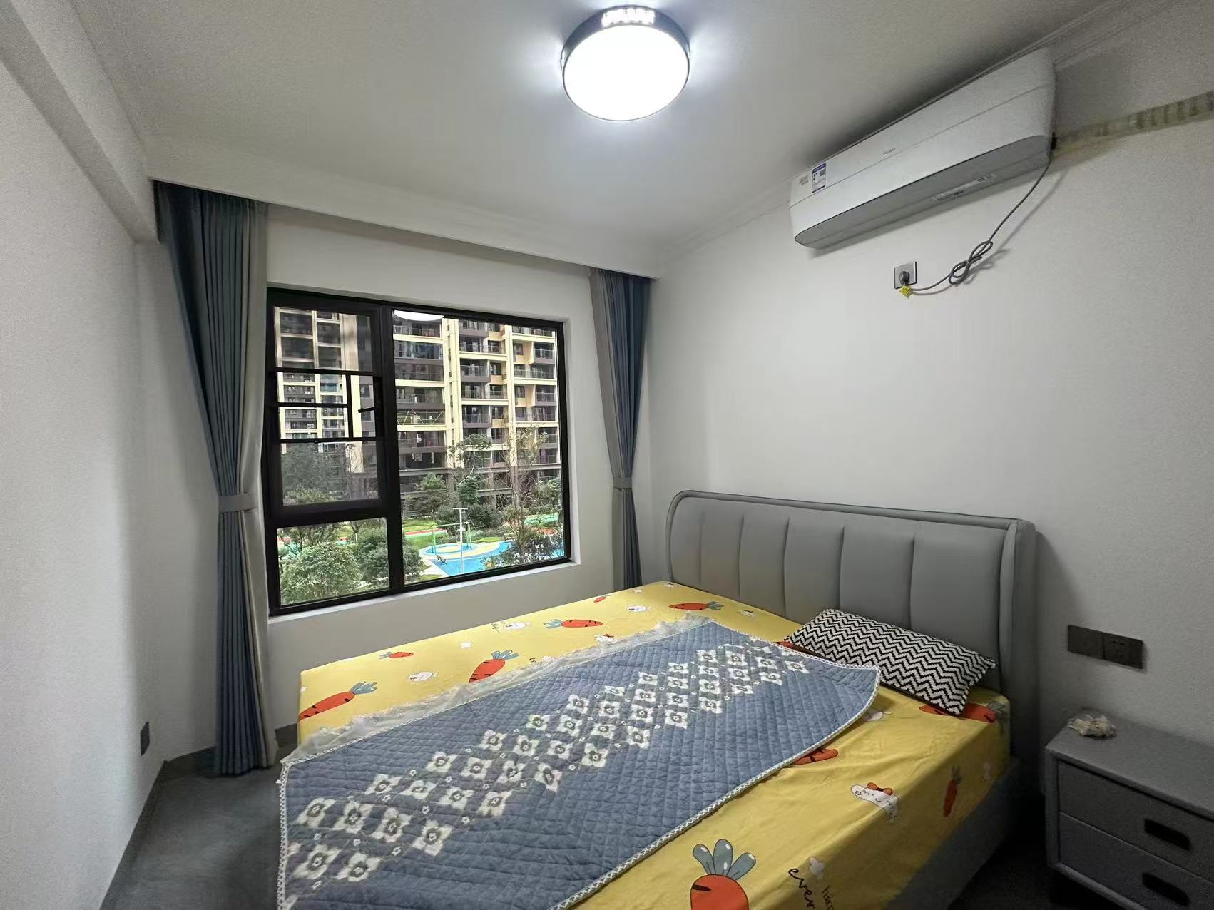 融冠蜜城  1室0厅0卫    4000.0元/月室内图