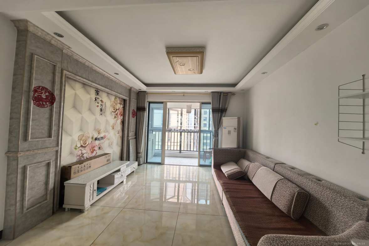 中海梅溪湖壹号  3室2厅1卫    2300.0元/月 中海梅溪湖壹号  3室2厅1卫    2300.0元/月室内图