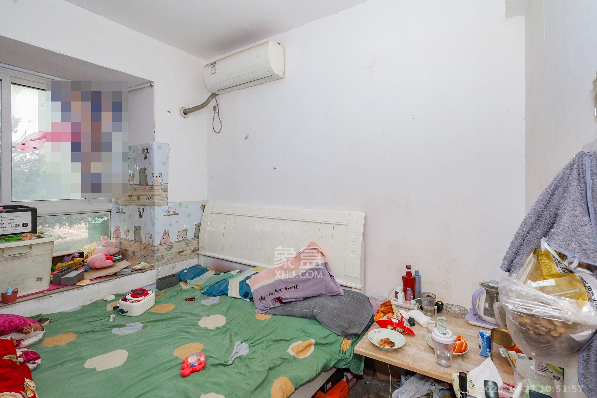 谷山乐园三期  3室2厅2卫    1800.0元/月室内图