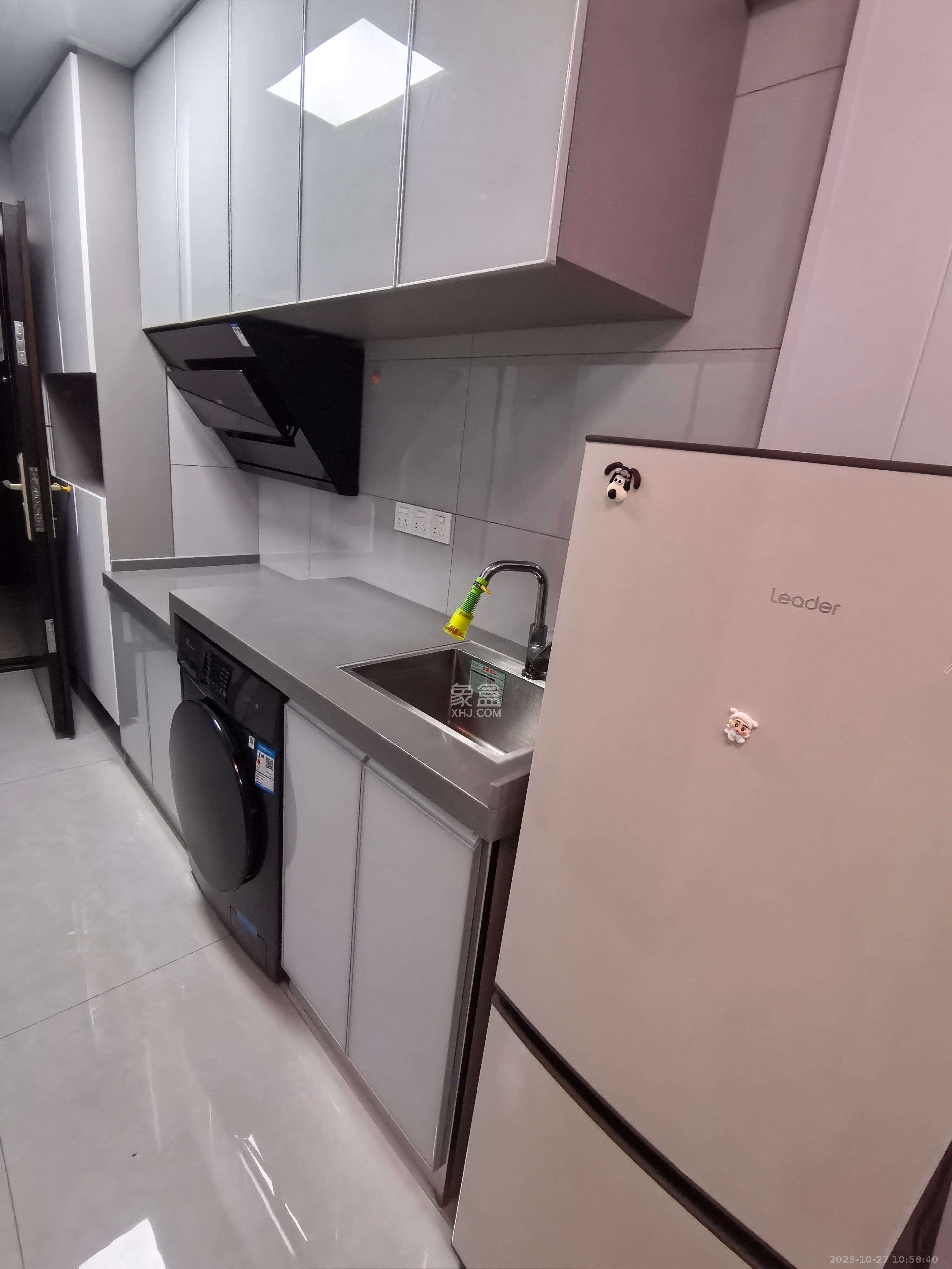 鄱阳汇金中心  1室0厅0卫    1400.0元/月室内图