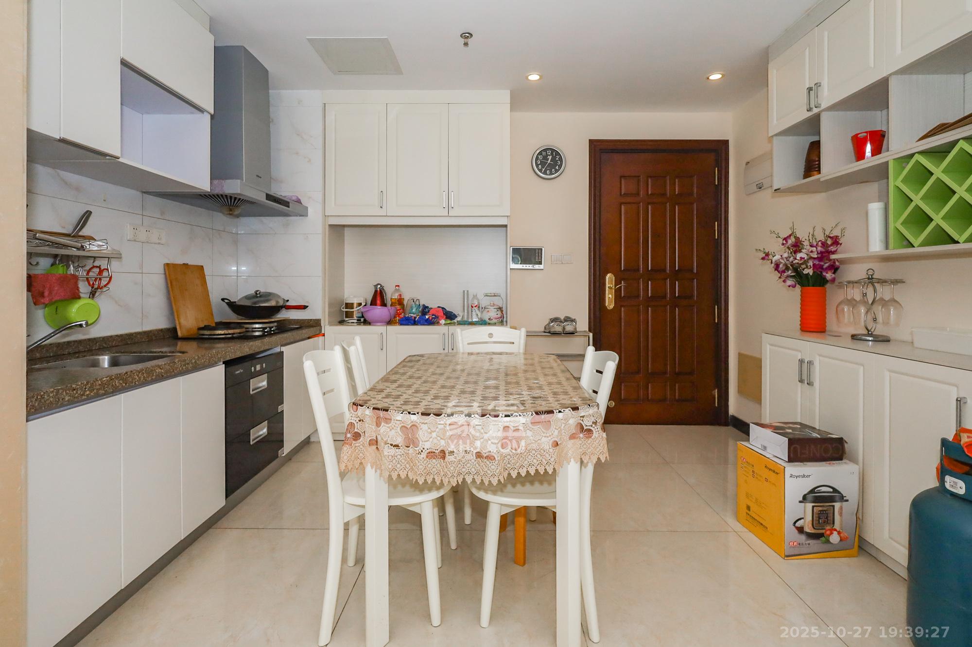 恒大御景湾  1室1厅1卫    80.0万 恒大御景湾  1室1厅1卫    80.0万其他