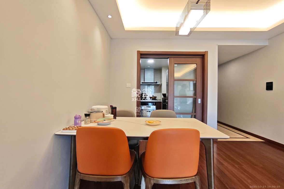 万科里金域国际  3室2厅2卫    3500.0元/月 万科里金域国际  3室2厅2卫    3500.0元/月室内图