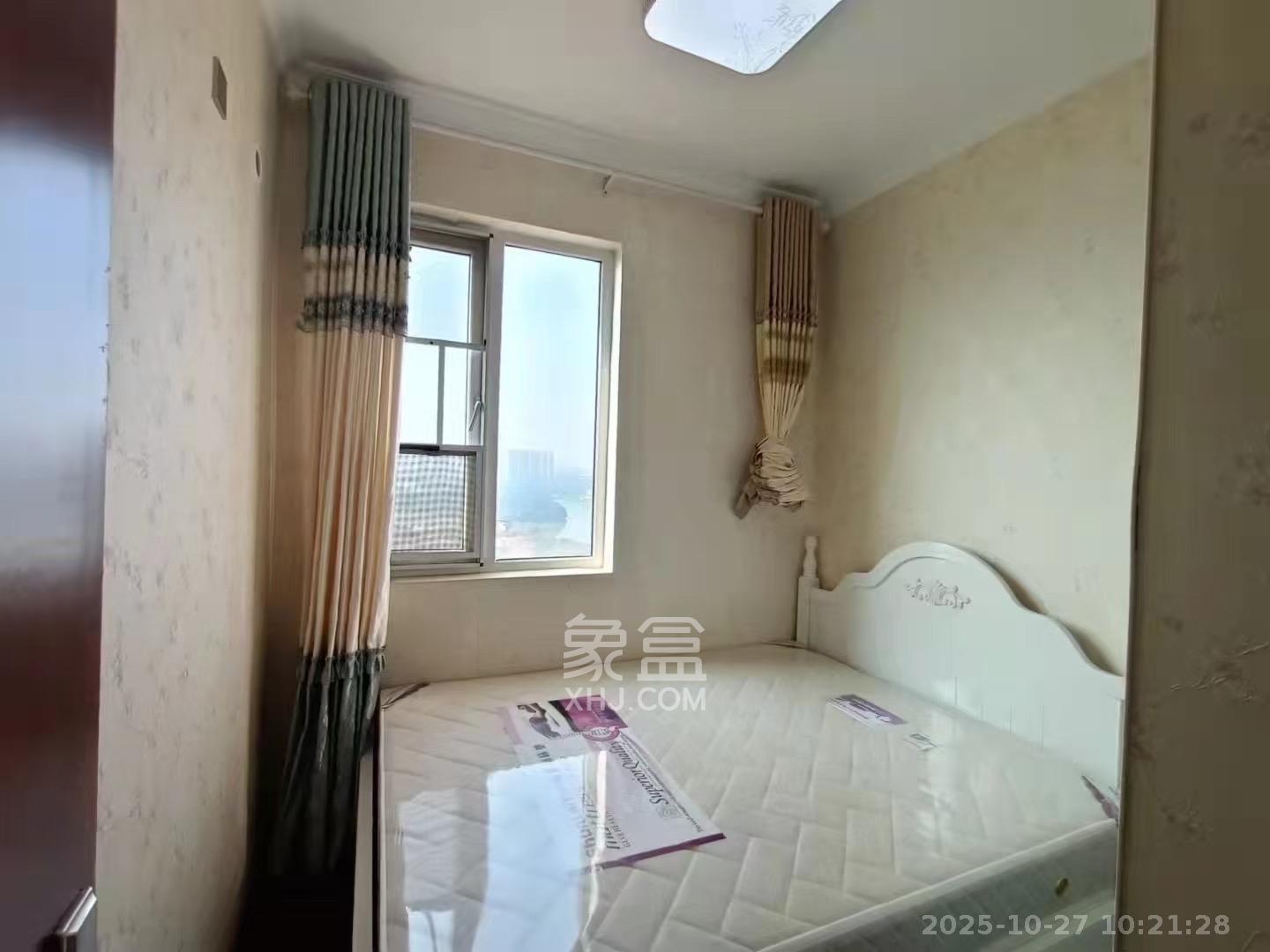 金地三千府(金地湖山樾、金地自在城) 3室2厅1卫 1800.0元/月 金地三千府(金地湖山樾、金地自在城) 3室2厅1卫 1800.0元/月室内图