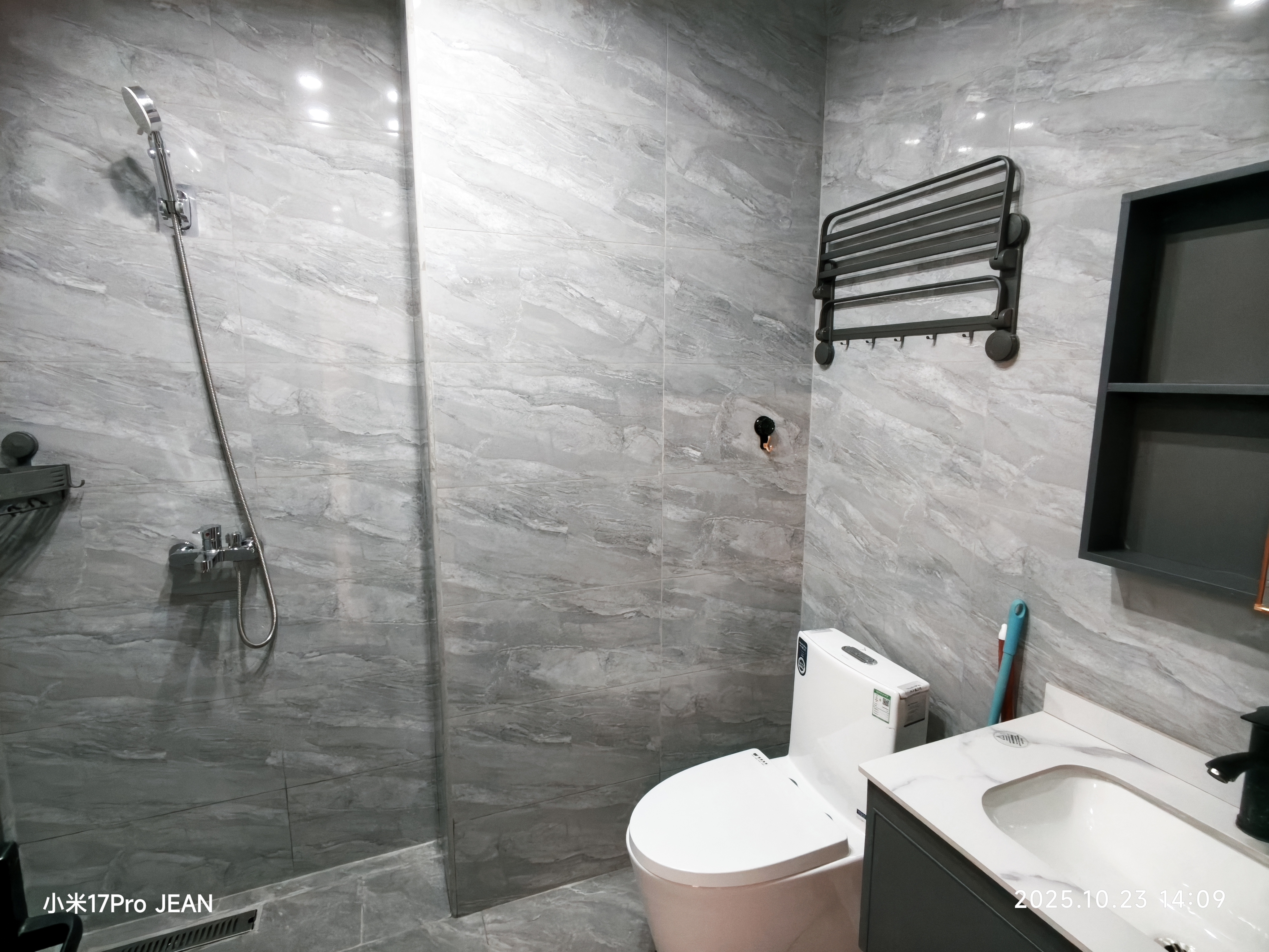 翡翠天汇 2室2厅1卫 2800.0元/月 翡翠天汇 2室2厅1卫 2800.0元/月室内图