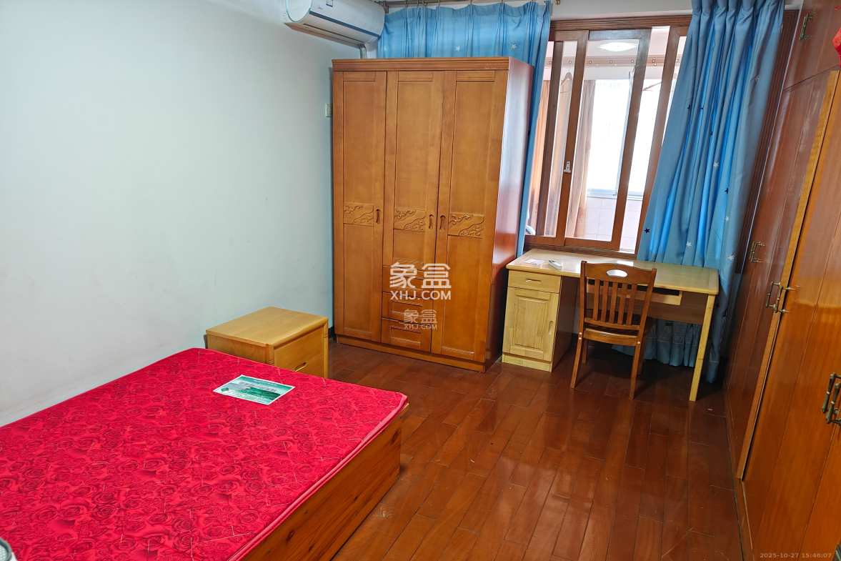 湘卫花苑  4室2厅2卫    2700.0元/月 湘卫花苑  4室2厅2卫    2700.0元/月室内图