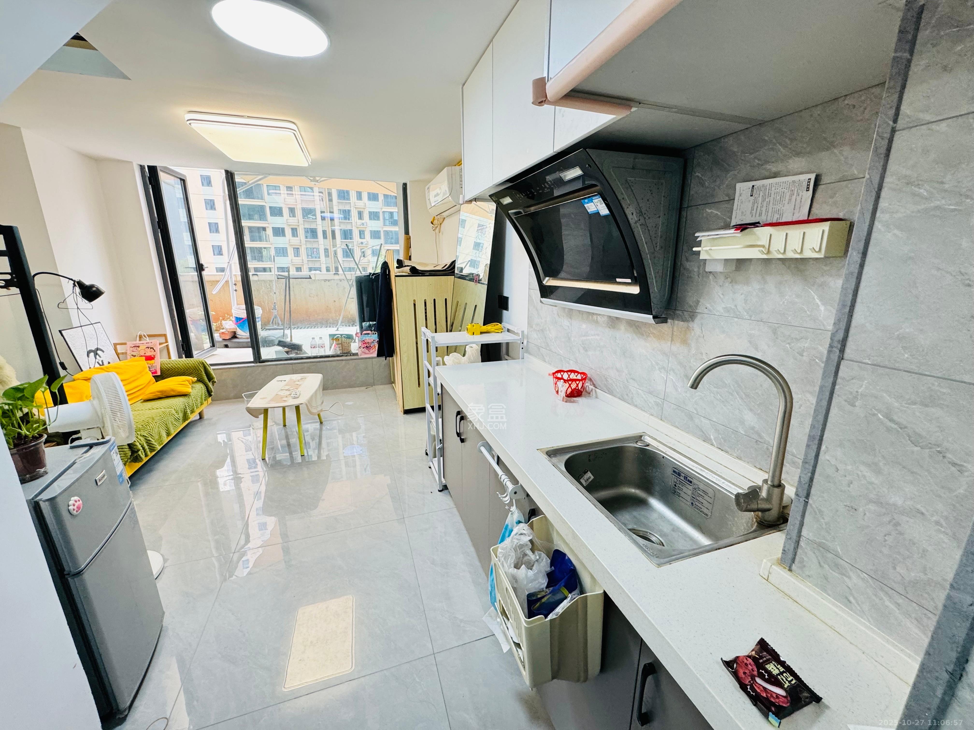 力高凤凰新天  1室1厅1卫    1750.0元/月 力高凤凰新天  1室1厅1卫    1750.0元/月室内图