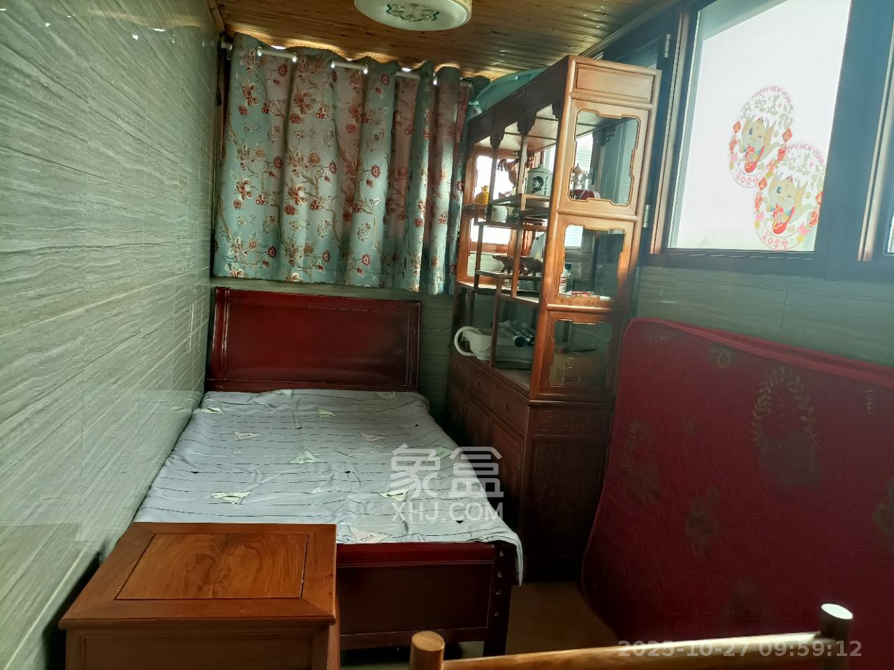 公园9号  2室1厅1卫    2600.0元/月室内图