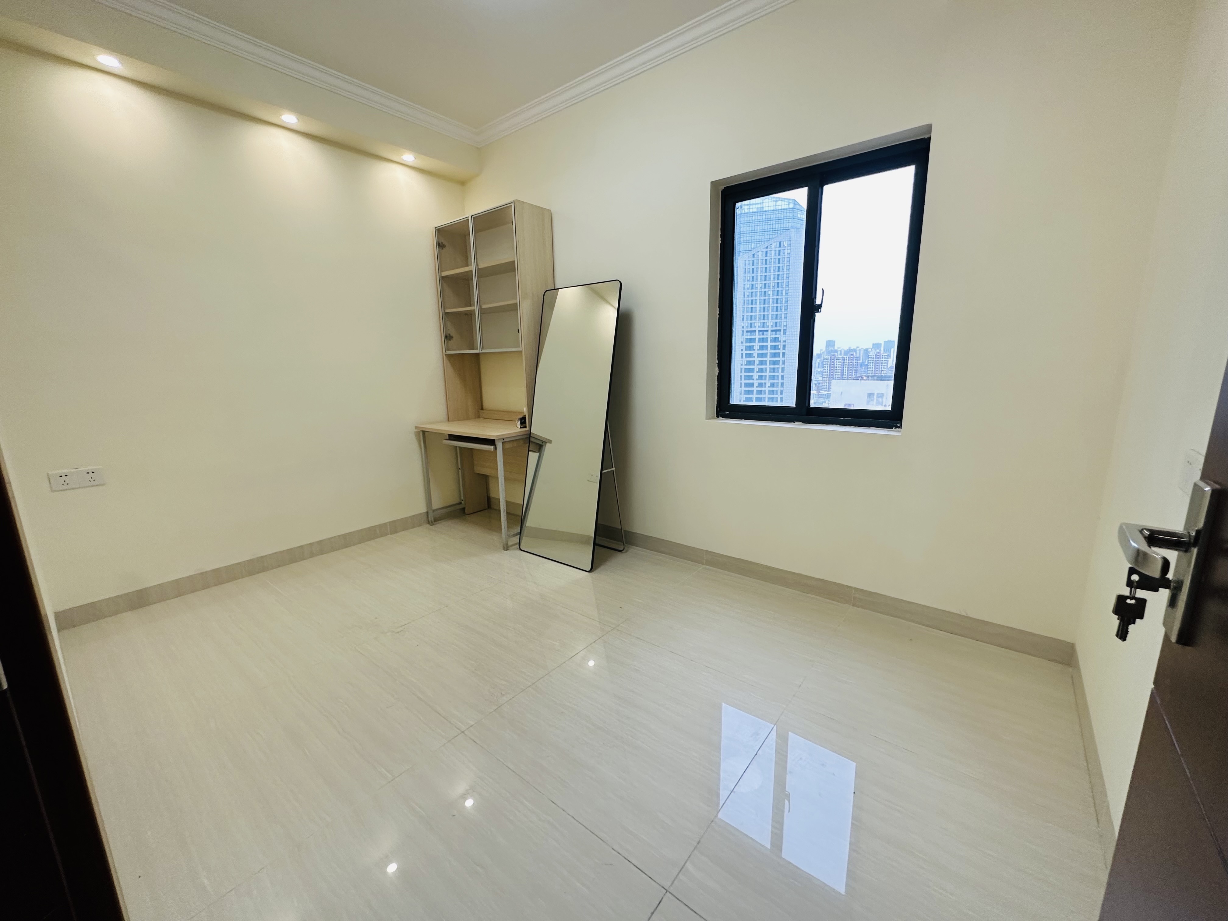 宇建国贸城 2室2厅1卫 3100.0元/月 宇建国贸城 2室2厅1卫 3100.0元/月室内图